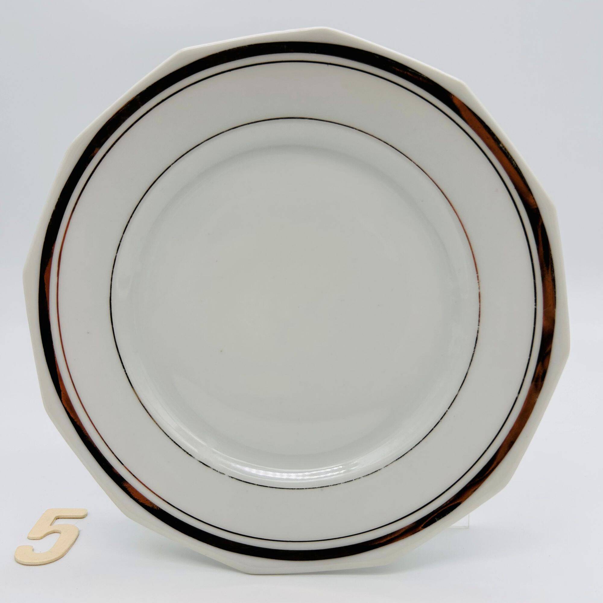 6 dessert plates and the serving dish, Philippon & Bruchet.