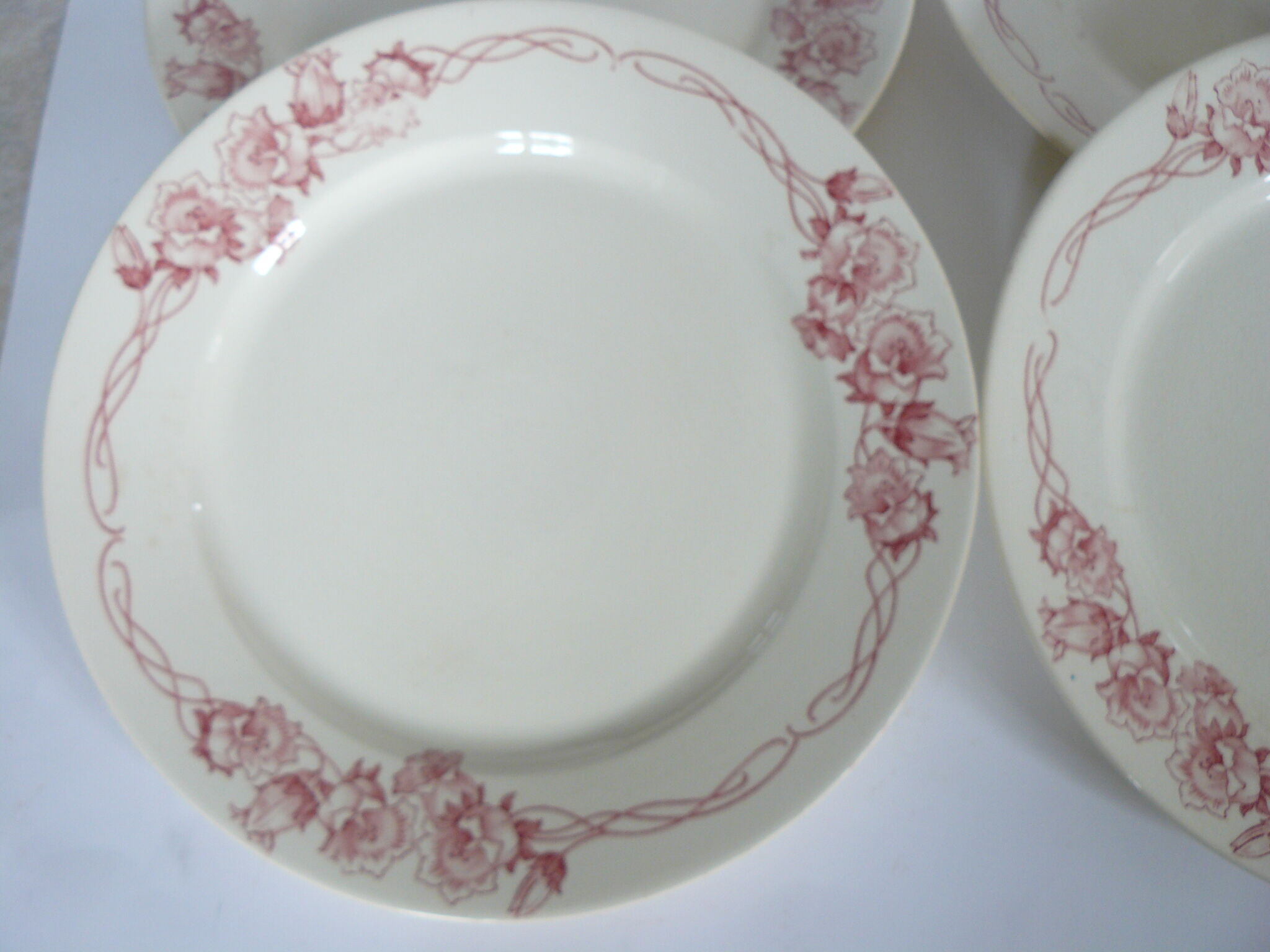Lot of 4 flat plates Terre de Fer