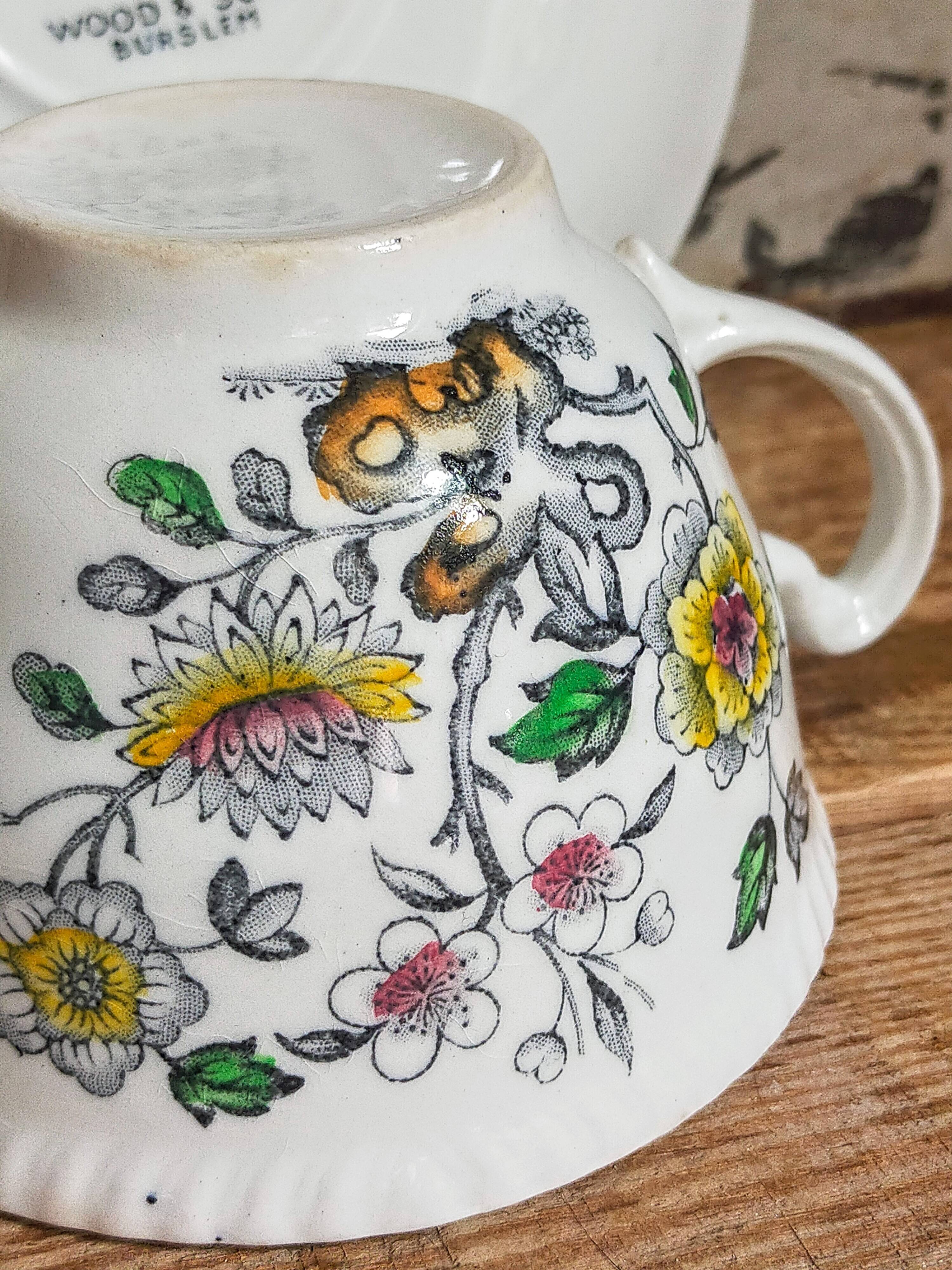 Two vintage wood & sons english lunches "dorset" service