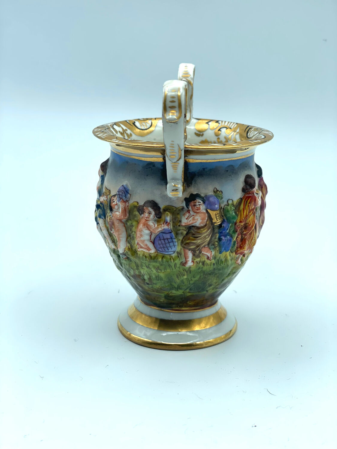 Miniature vase capodimonte