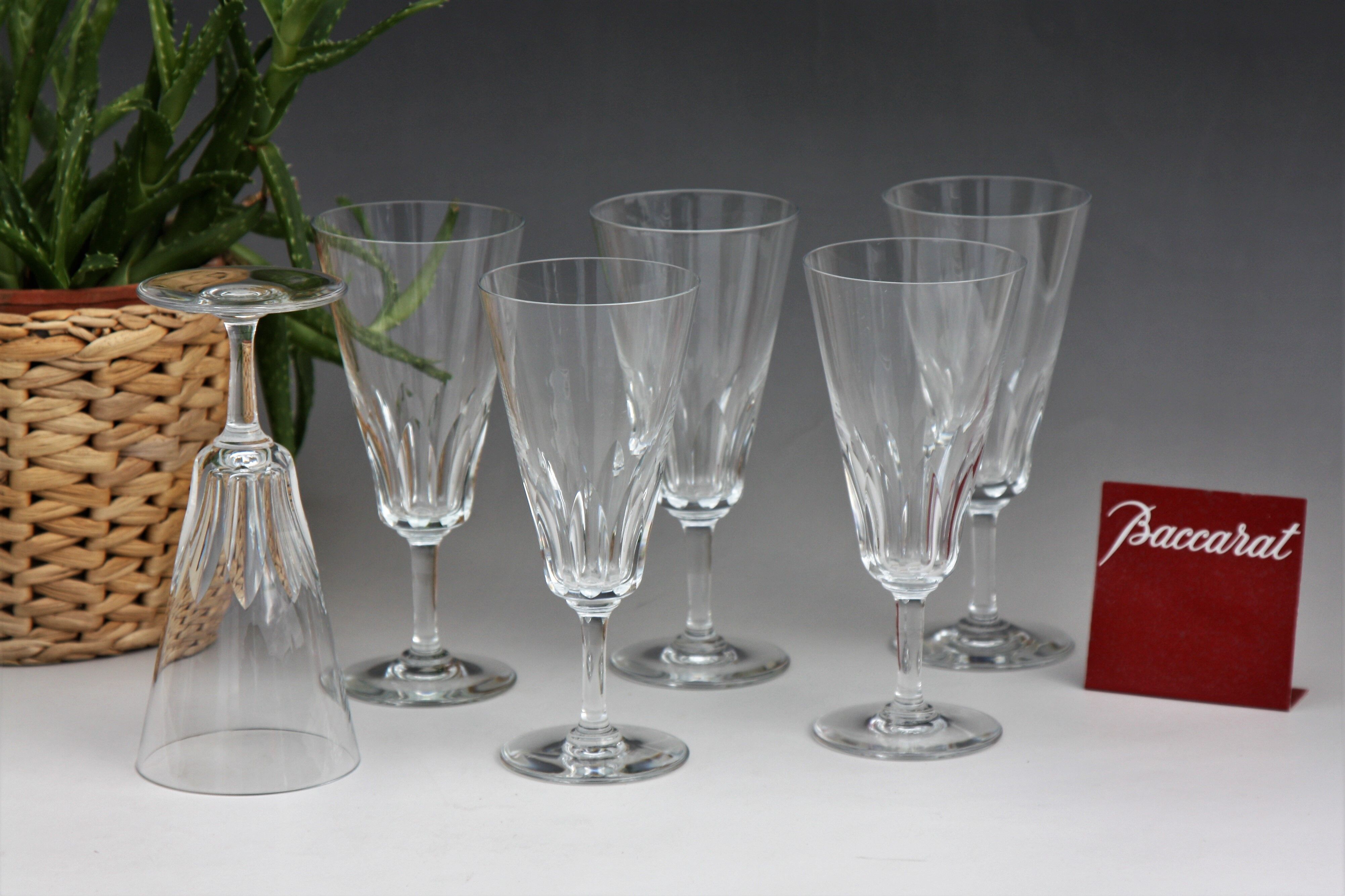 Set 6 crystal flutes of Baccarat
