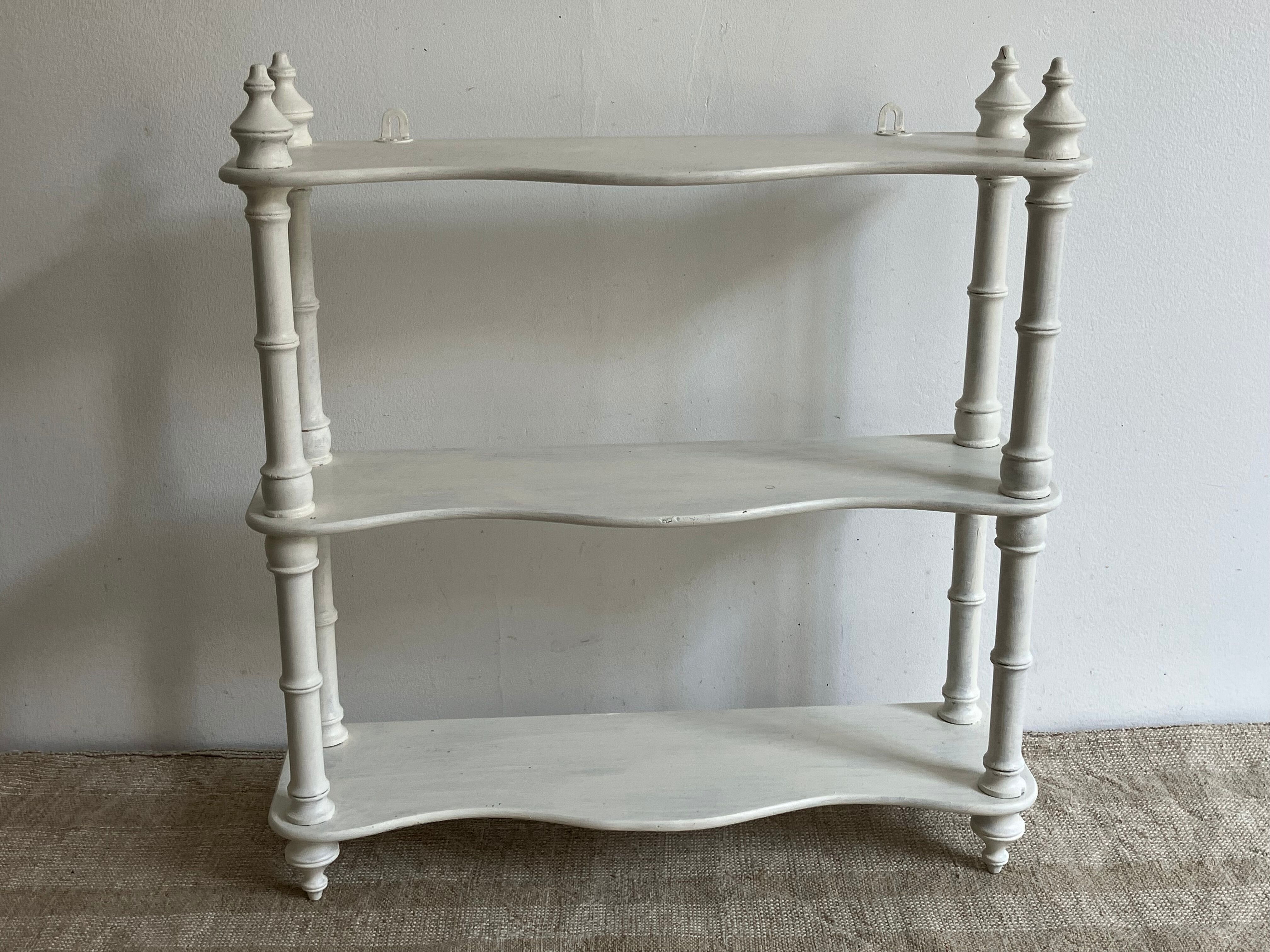 Small shelf, 3 levels