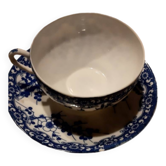 Tasse et sous tasse fine porcelaine CFC