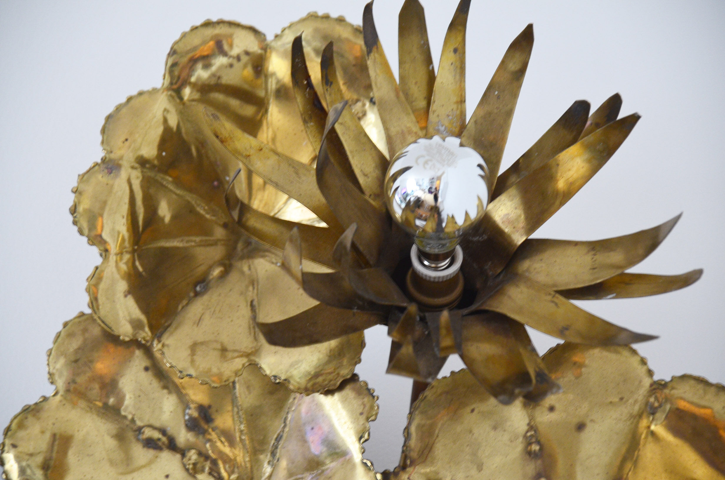 Wall light water lily brass 70s