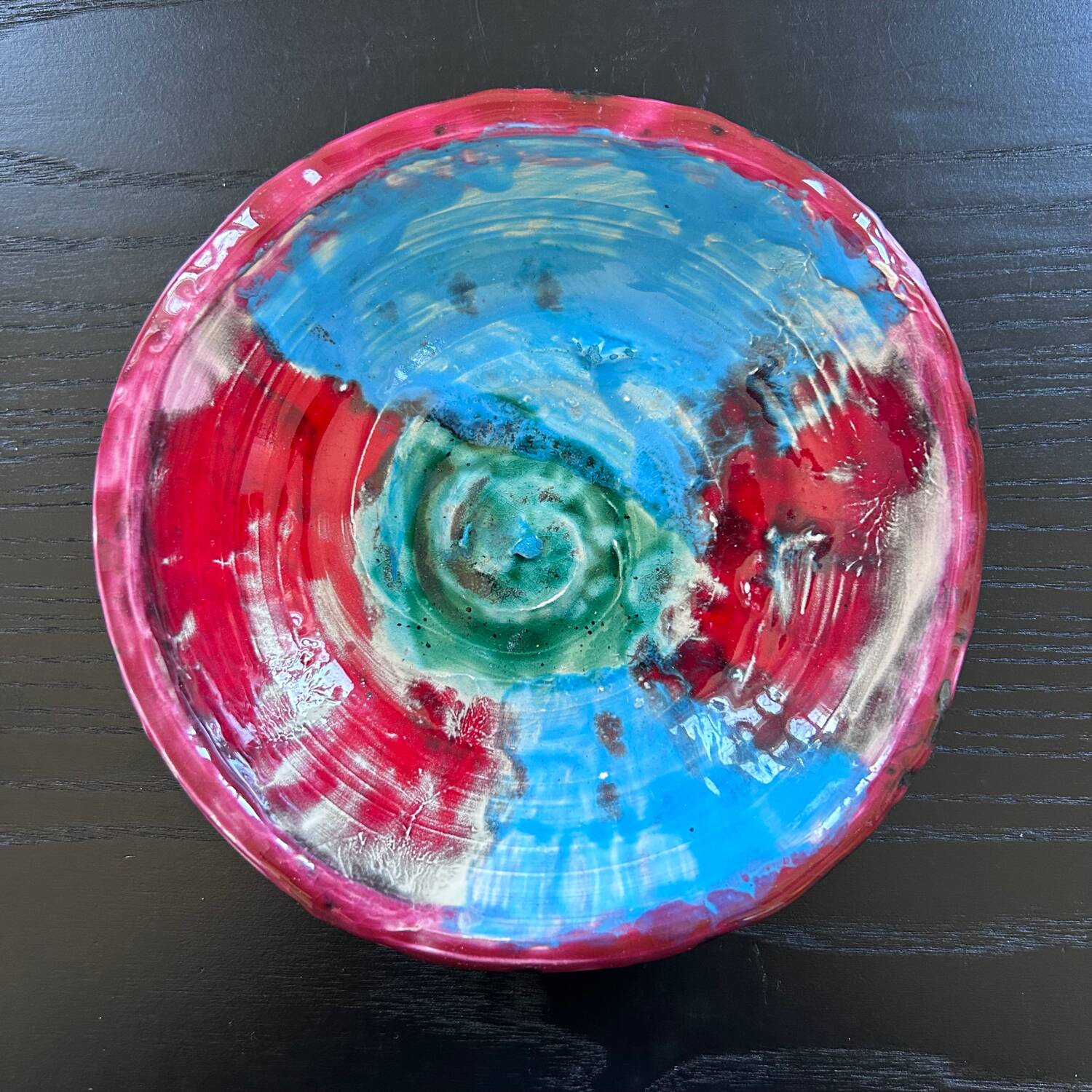 Multicolored artist's pocket emptier