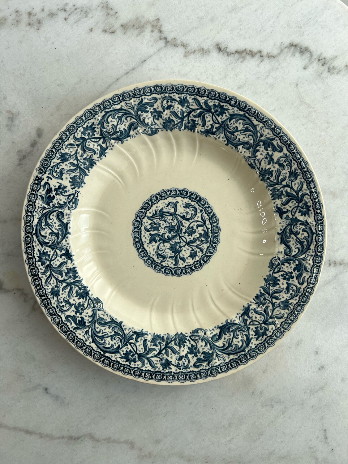 Deep plate gien 1937 garlands