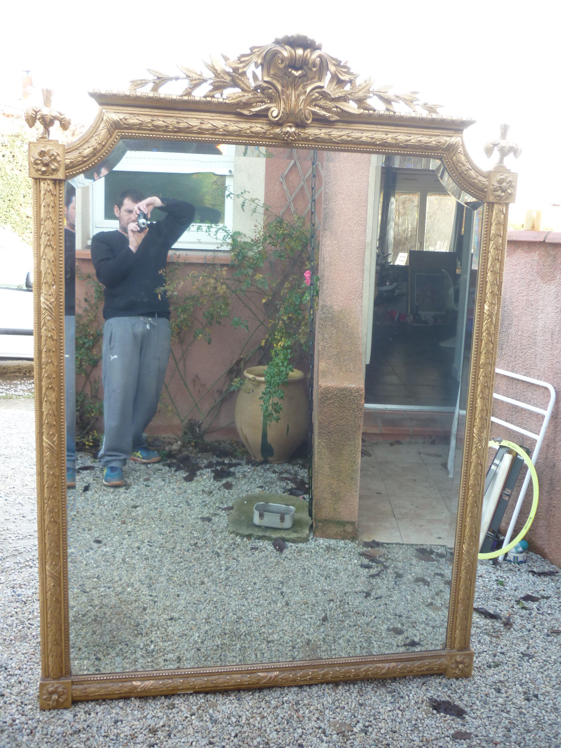 large 19th century mirror in gilded wood with gold leaf 140x195cm