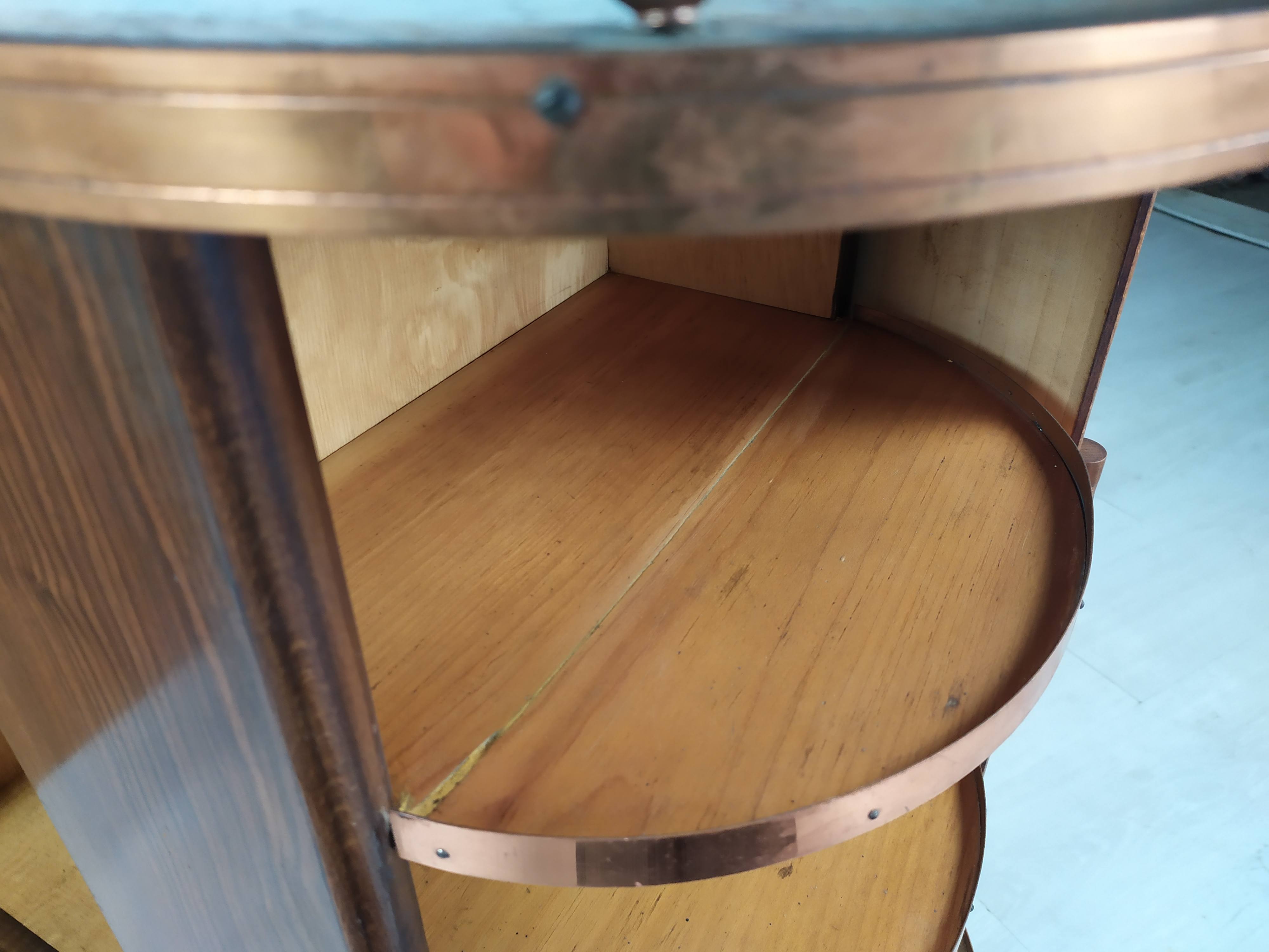 Rolling service art deco bar