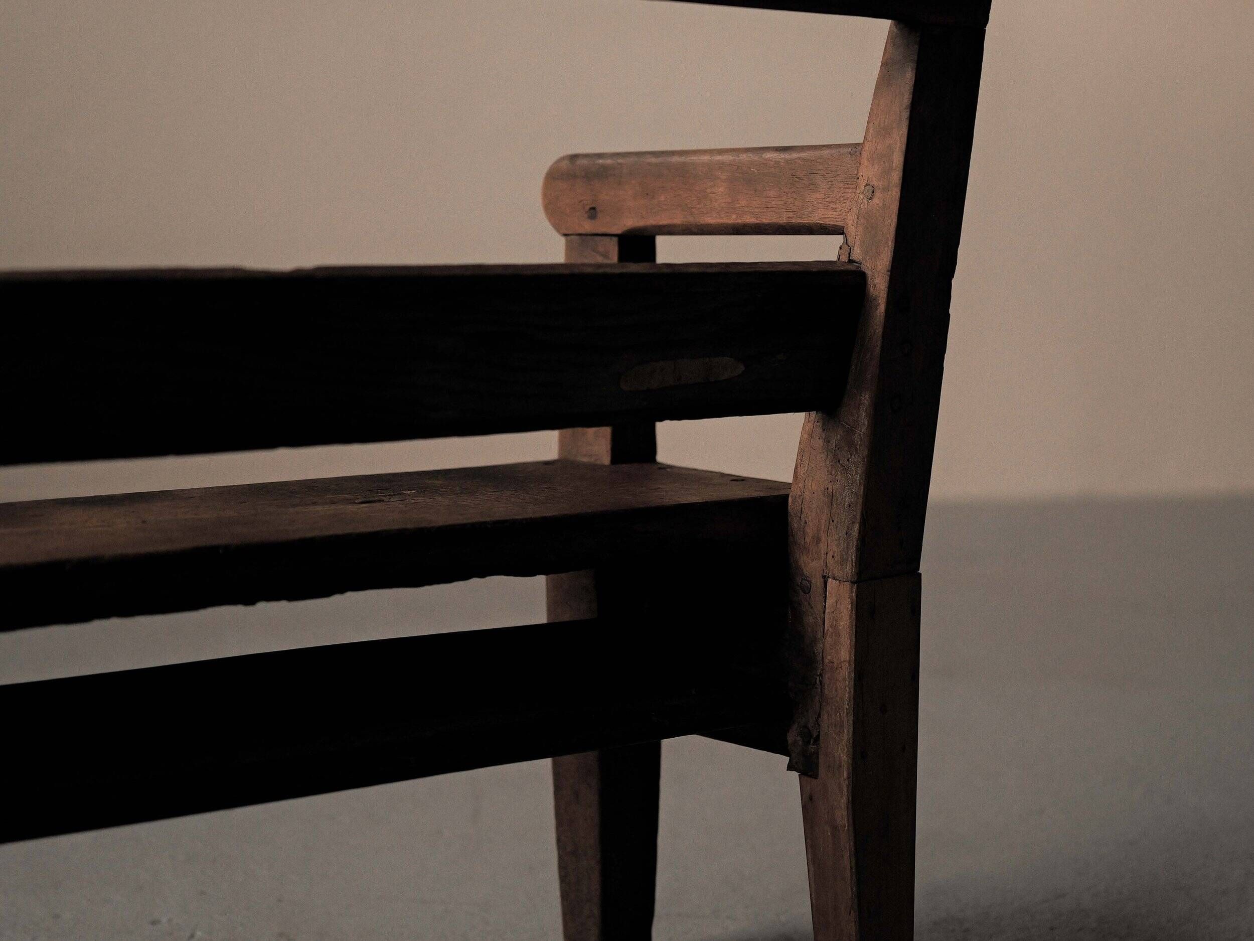 Large antique farmhouse bench in solid wood – Auvergne, around 1900