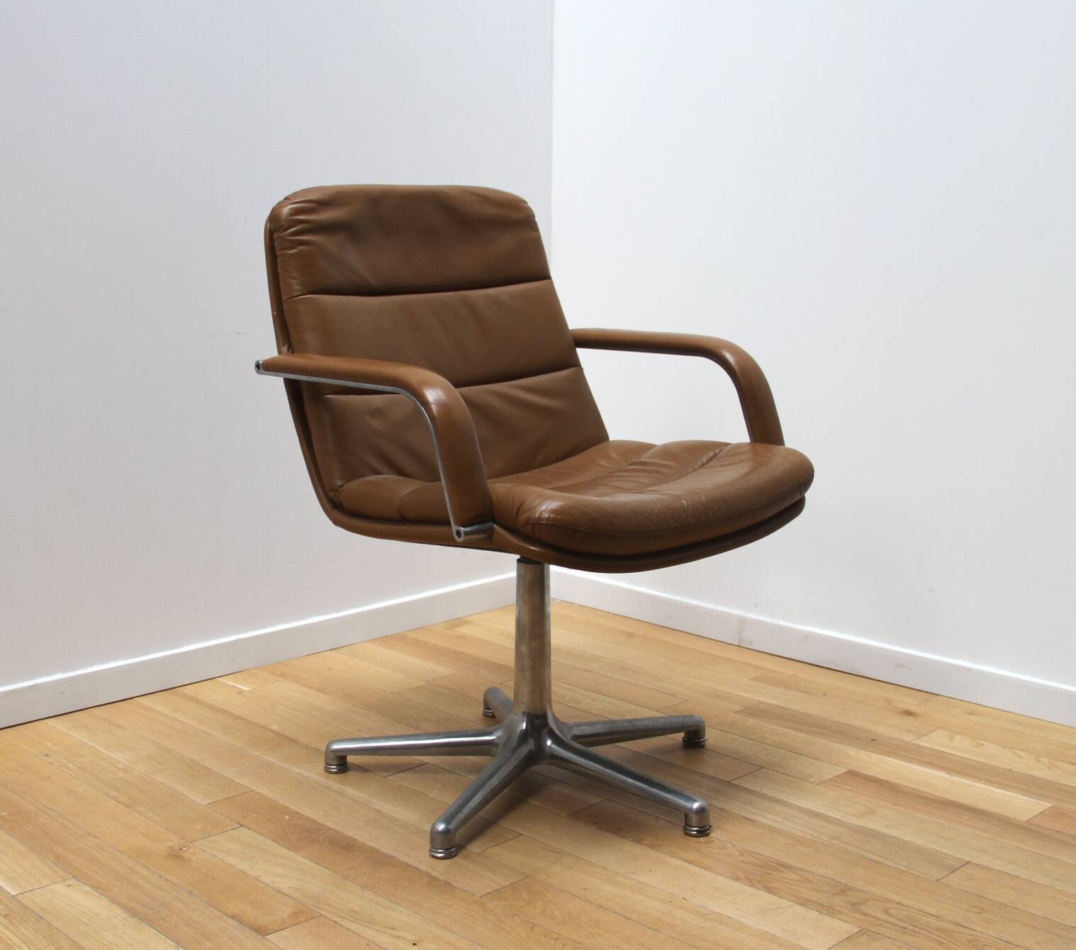 Channel office chair, Artifort