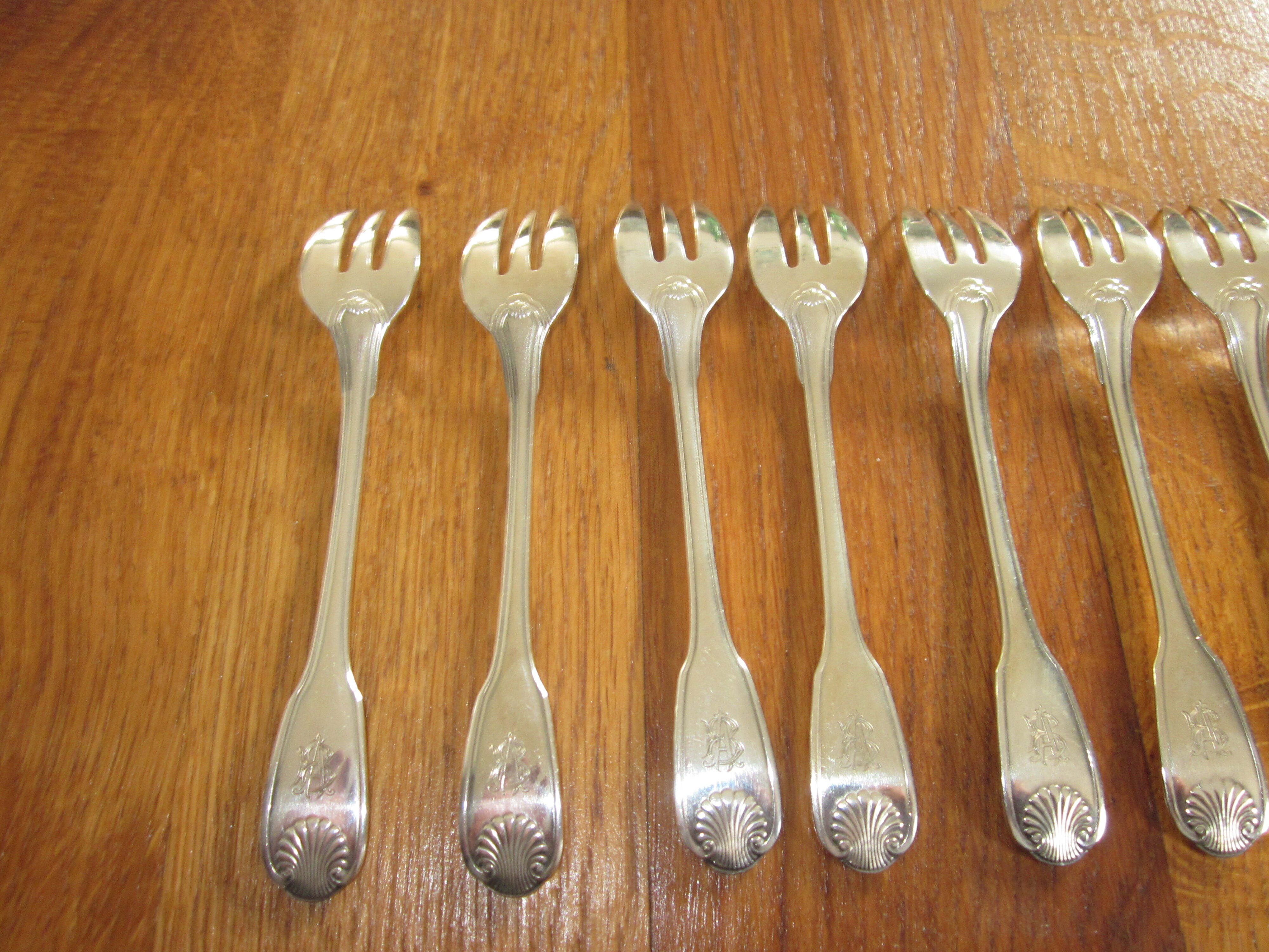 12 forks with cake christofle model shell