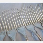 12 couverts de table 24p en métal argenté Alfenide Christofle Modèle Pompadour
