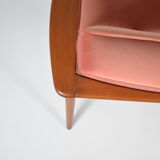 Mid-century modern pink velvet armchair, designer M. Zielinski, 1960s, Poland