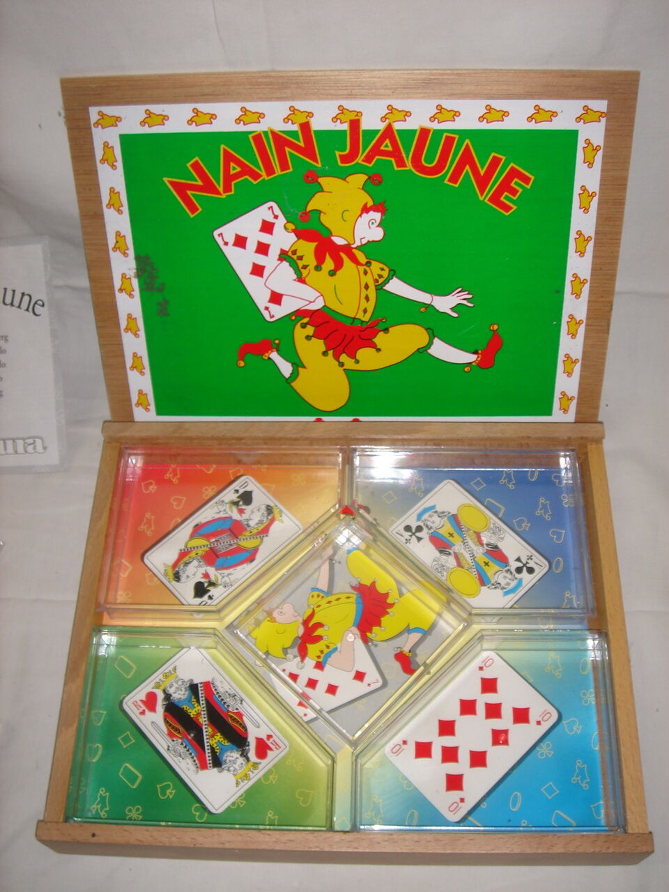 Yellow dwarf game from 1970s