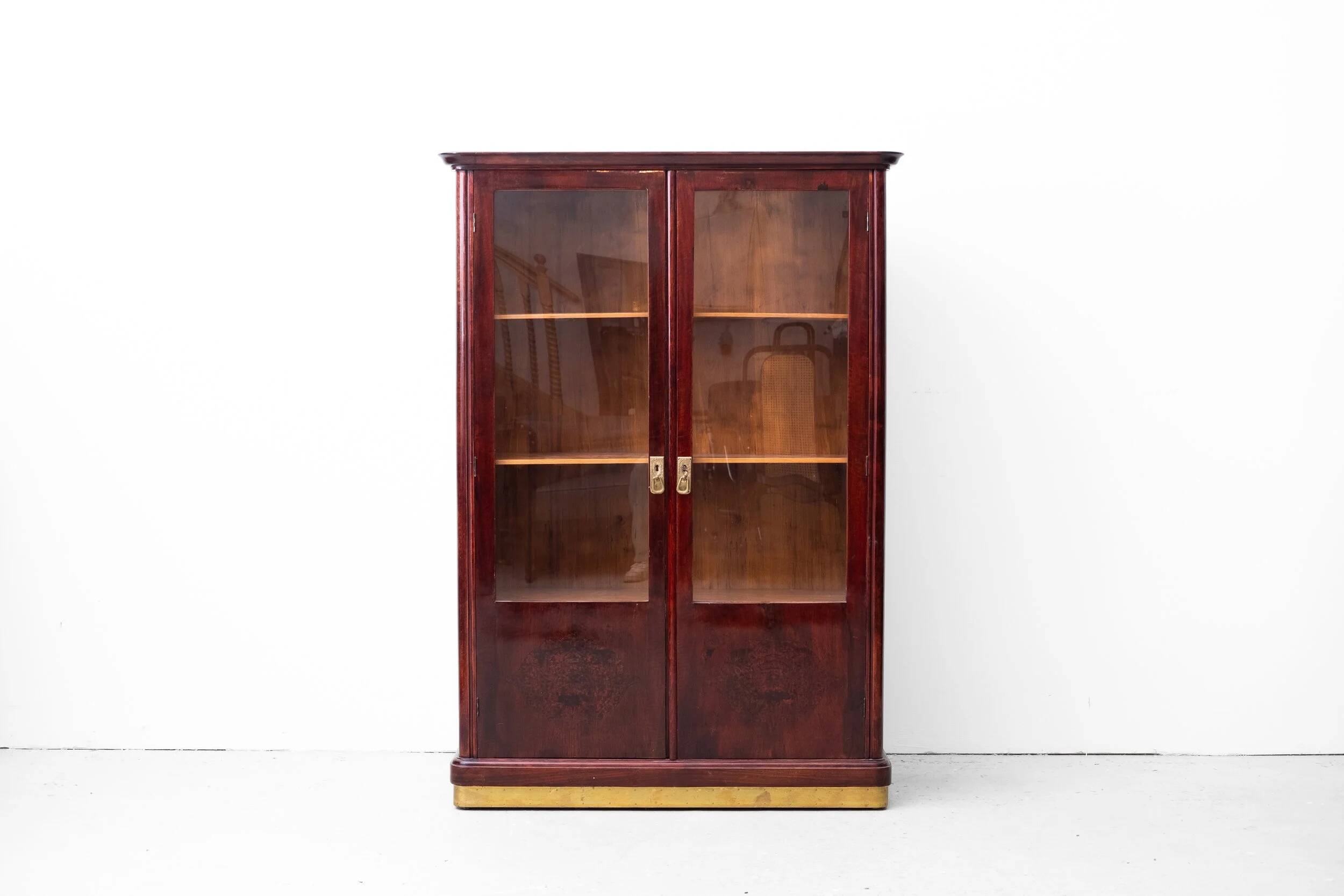 Original Art Nouveau bookcase (Vienna, circa 1910)