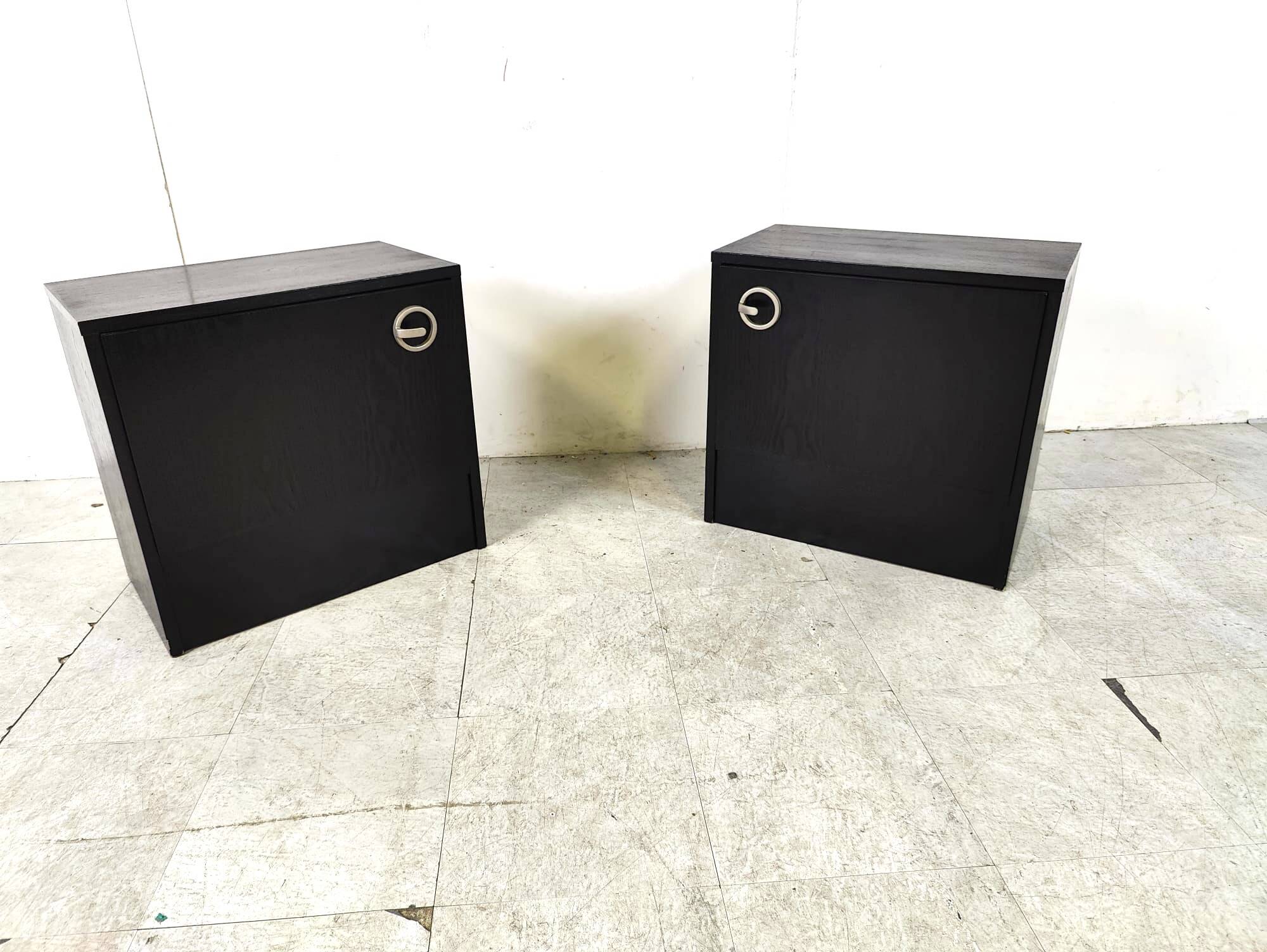 Paire de tables de chevet, années 1970