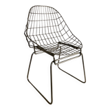 Chaise design en acier filaire