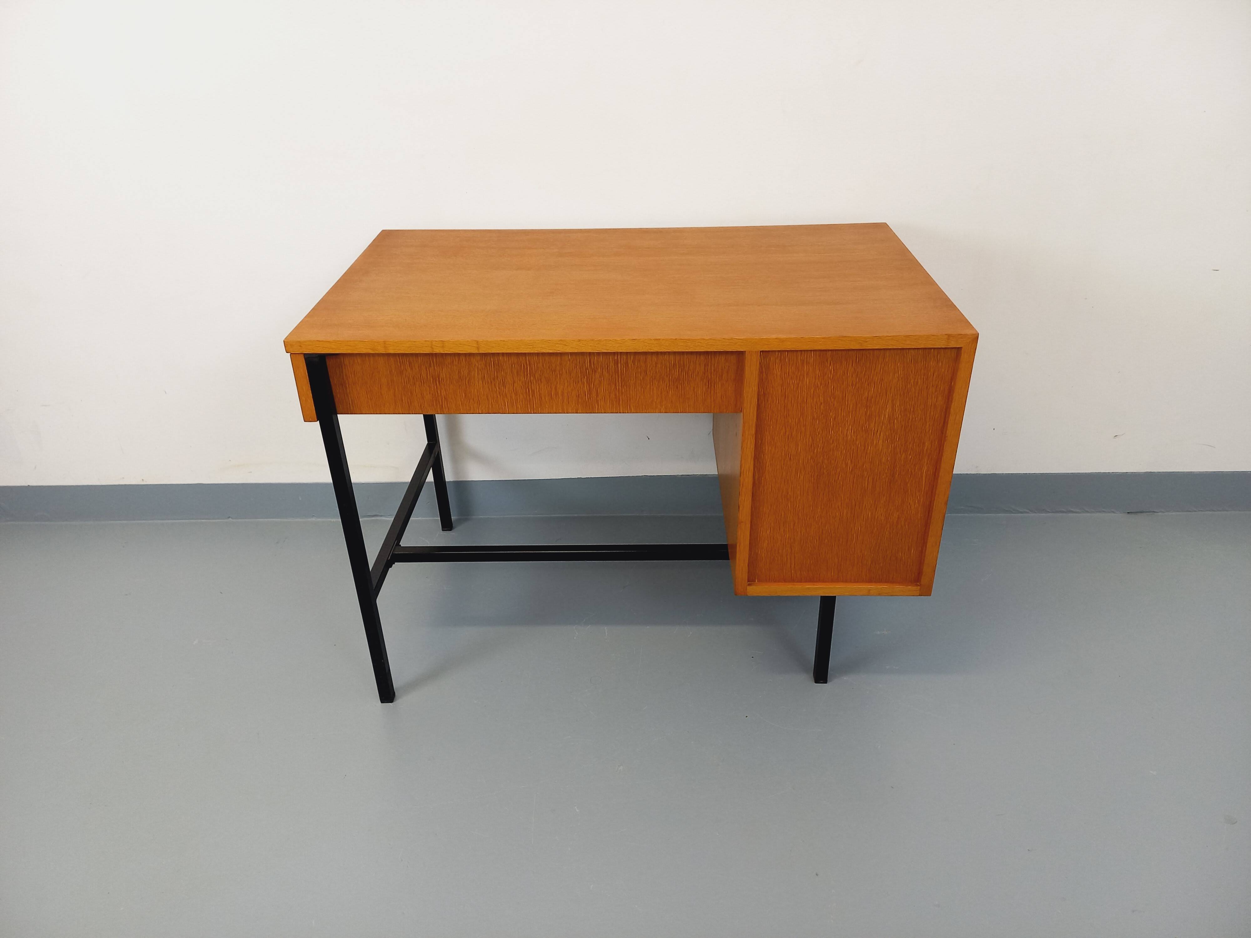 Bureau moderniste vintage Multitable par Jacques Hitier en bois de chêne