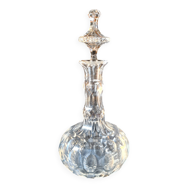 Carafe en cristal taillé – pièce haut de gamme, facture de grande maison