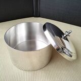 Box, covered pot in silver metal