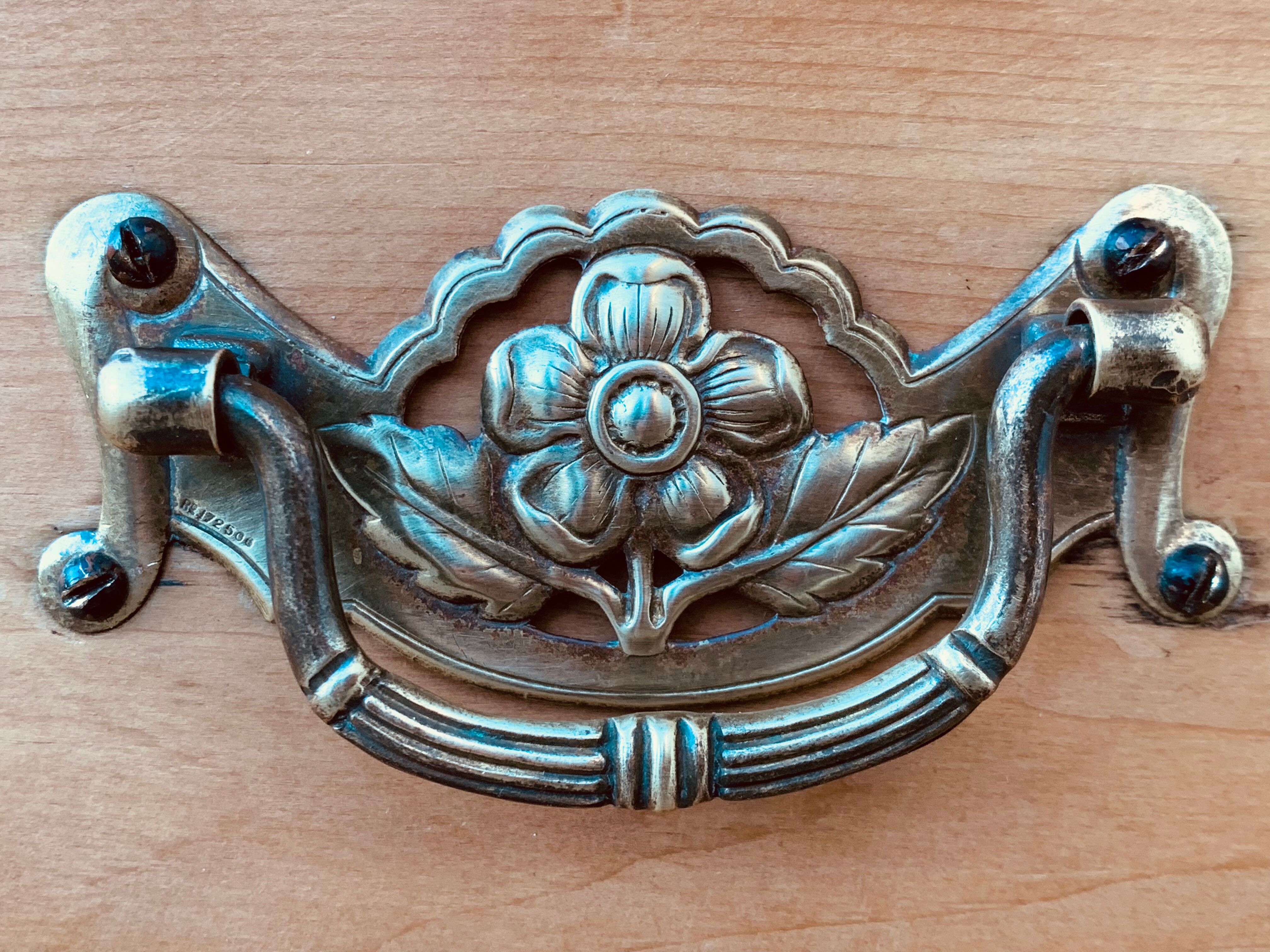 English style chest of drawers 1920 pine and pitchpin