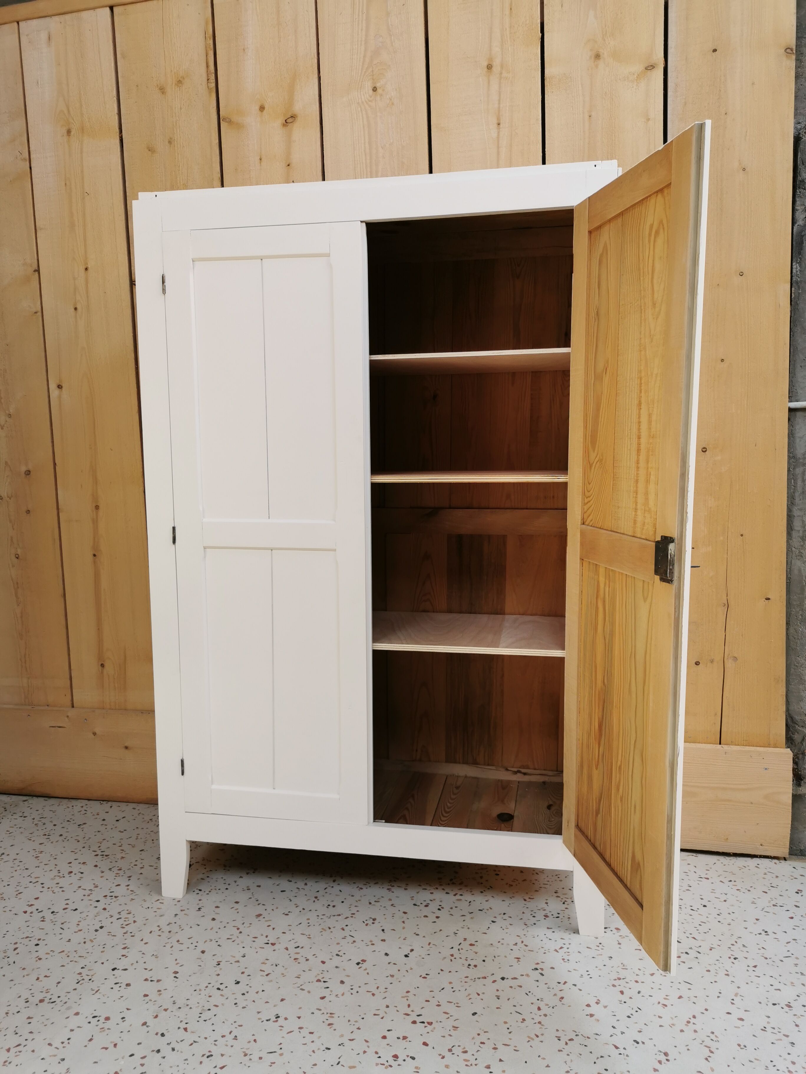 White cabinet