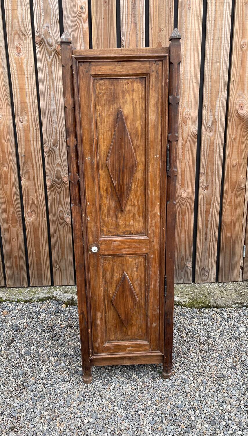 Rare Bonnetière cabinet
