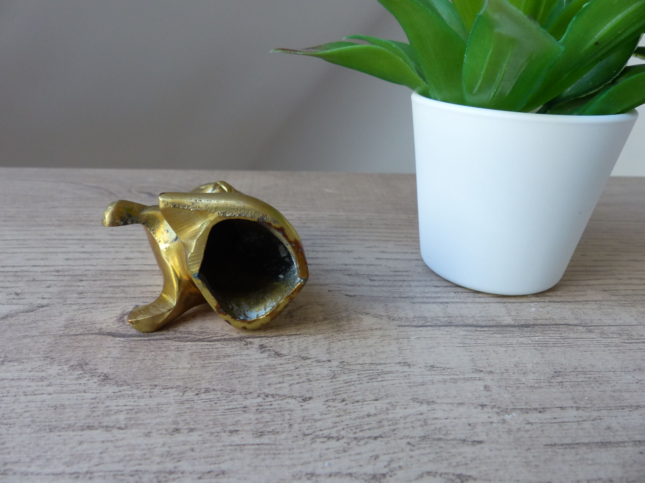 Vintage brass cat figure