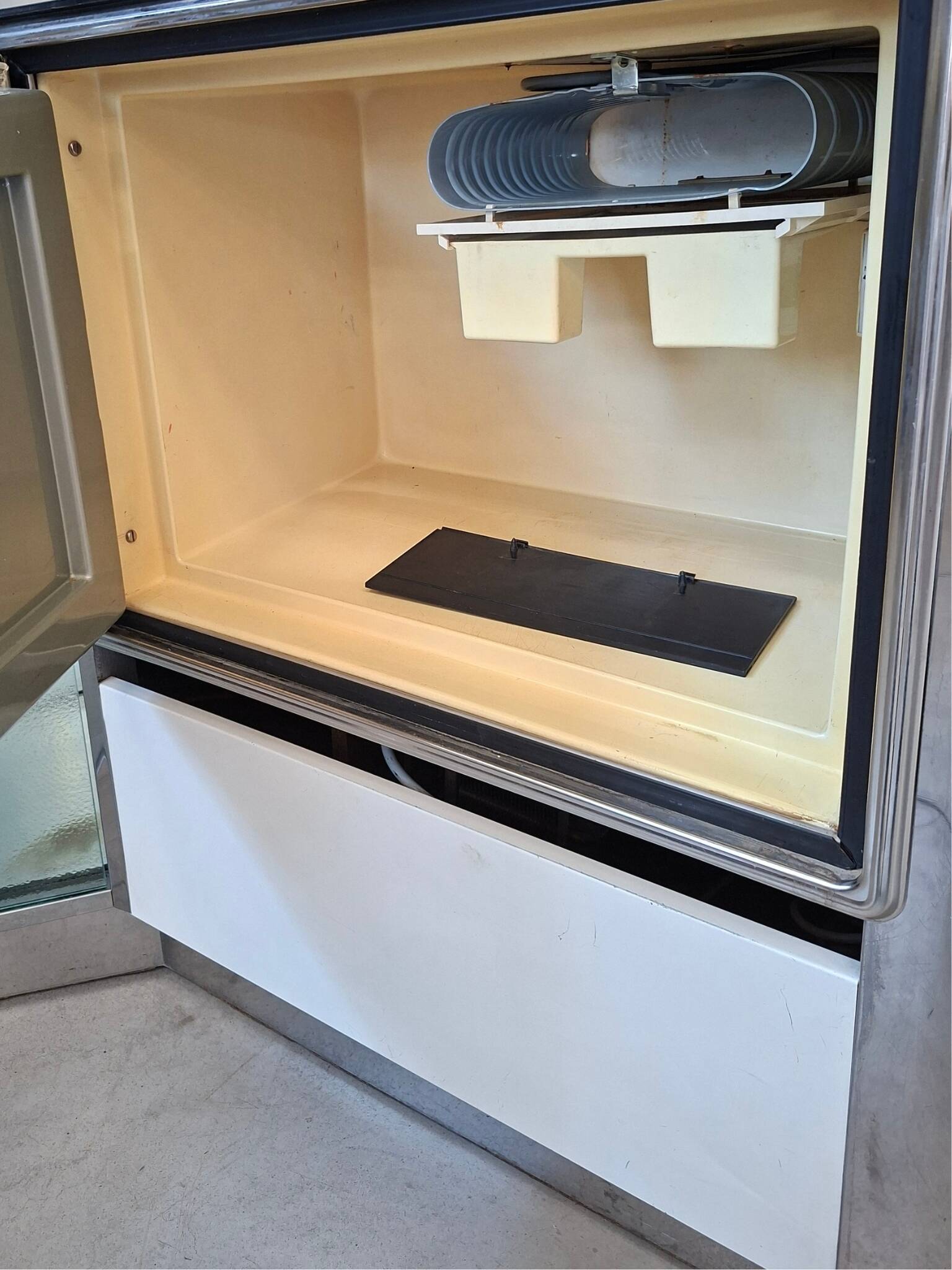 Bar dans le goût de Willy Rizzo, années 70