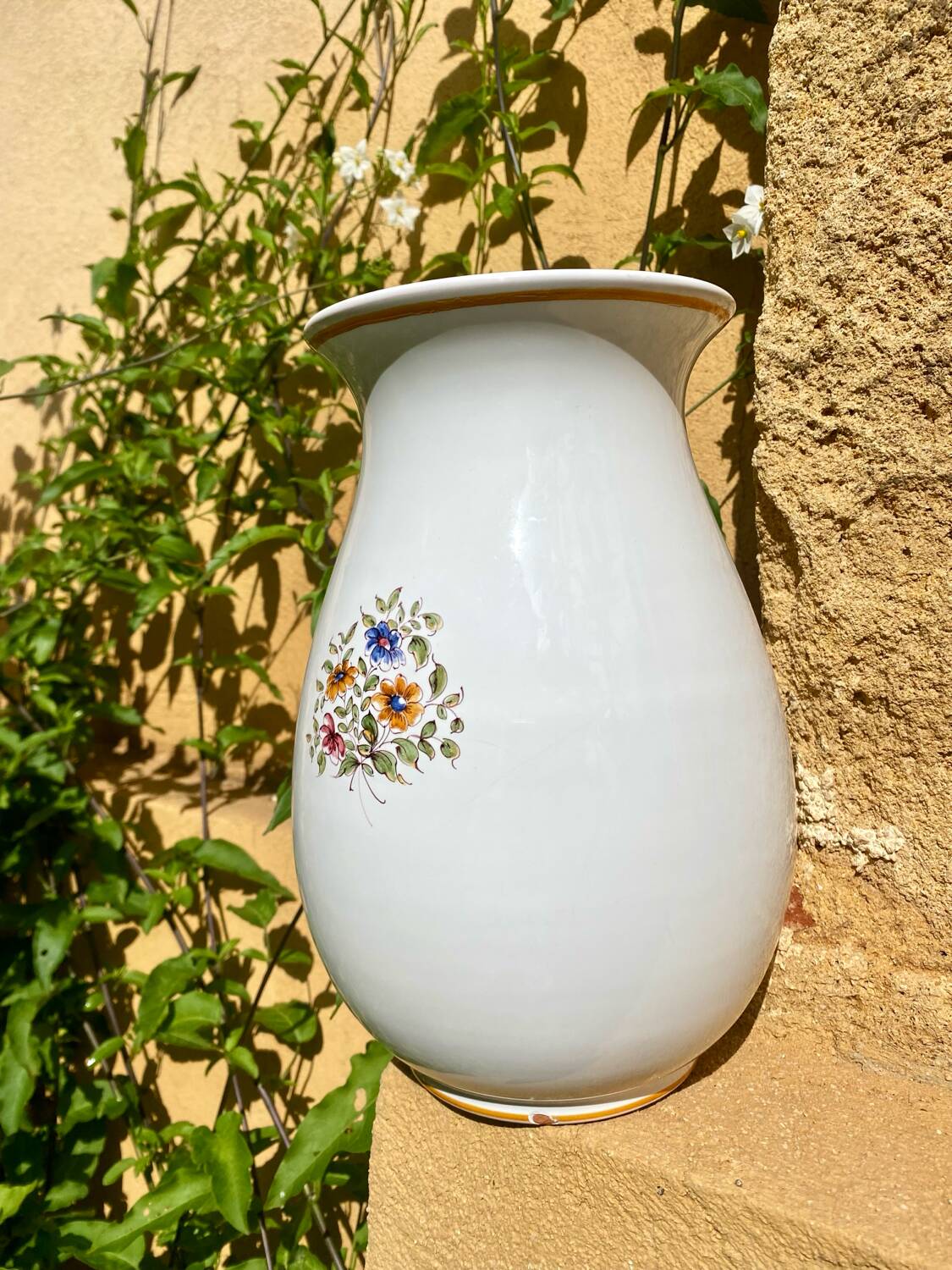Large Moustiers vase