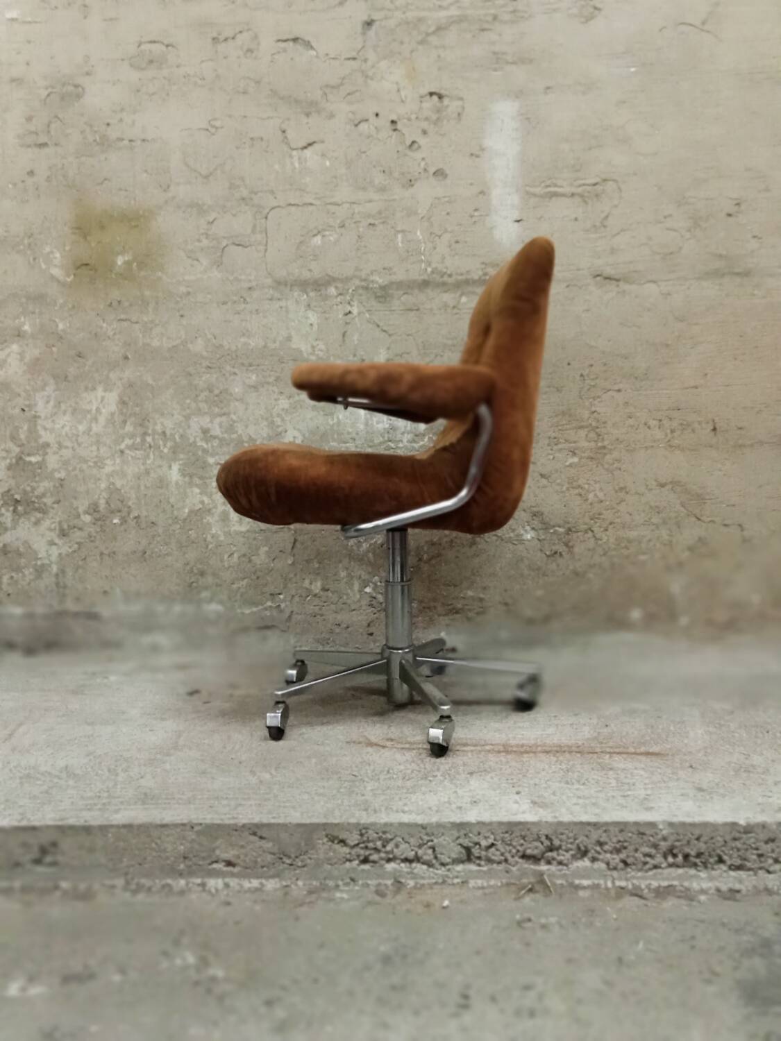 Desk chair