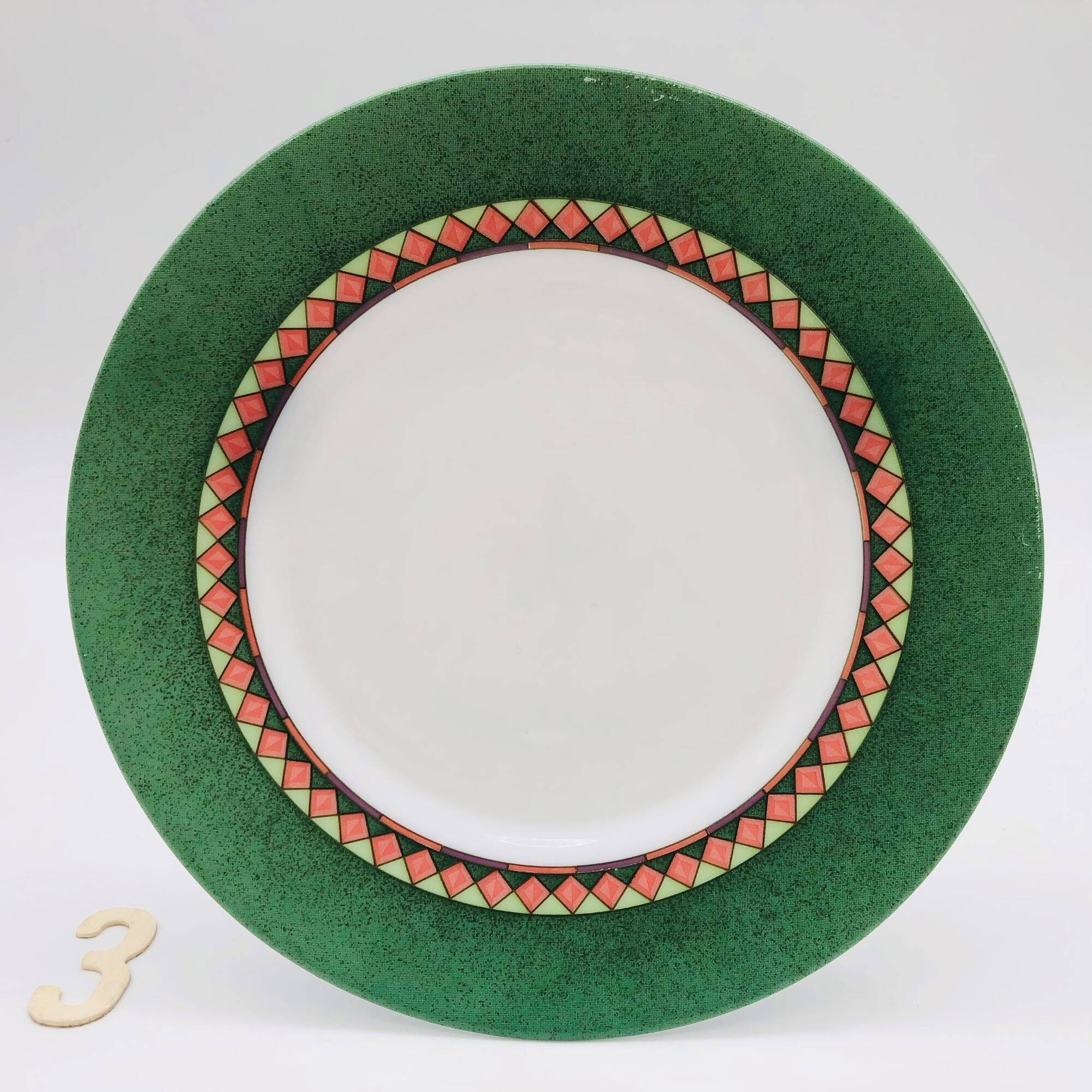 6 “Arcopal” dessert plates with art deco motifs