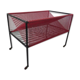 Range vinyles scoubidou rouge à roulettes années 50 60