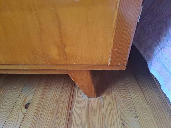 Armoire parisienne 1930 pieds compas