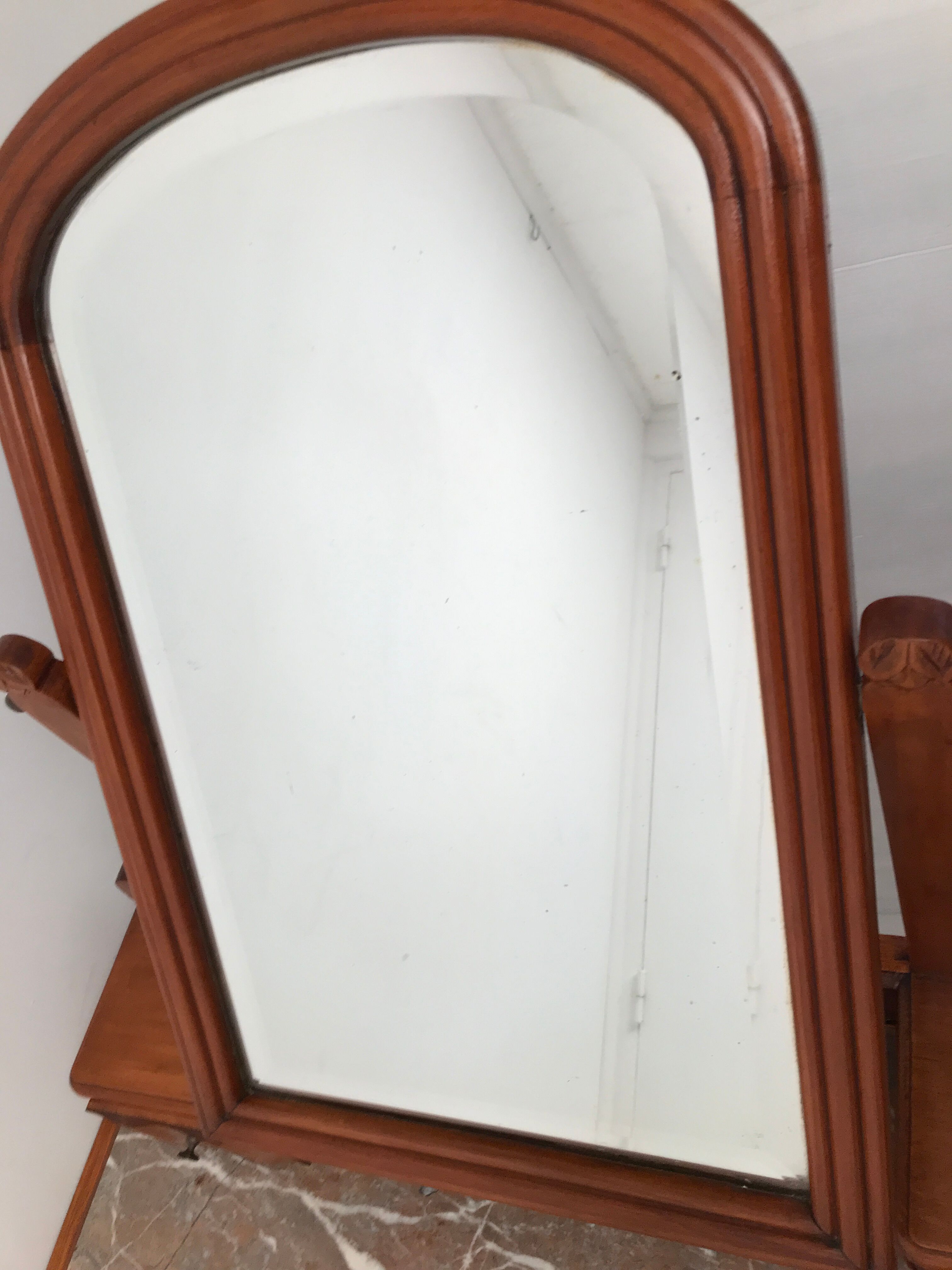 Art deco hairdresser 20s