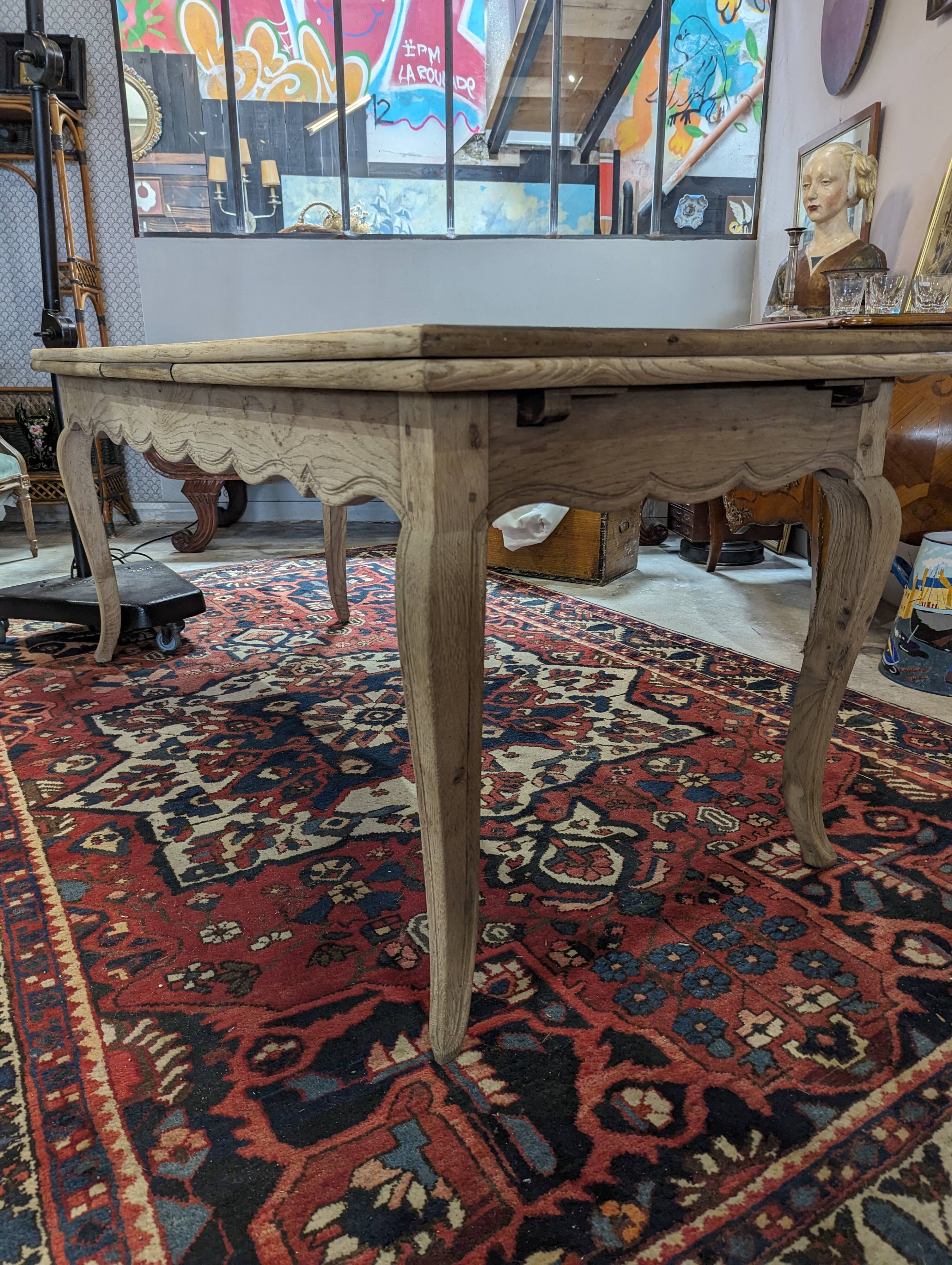 Table de ferme de style louis XV