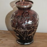 Vase Saint Graal en cristal mauve et incrustations d'argent