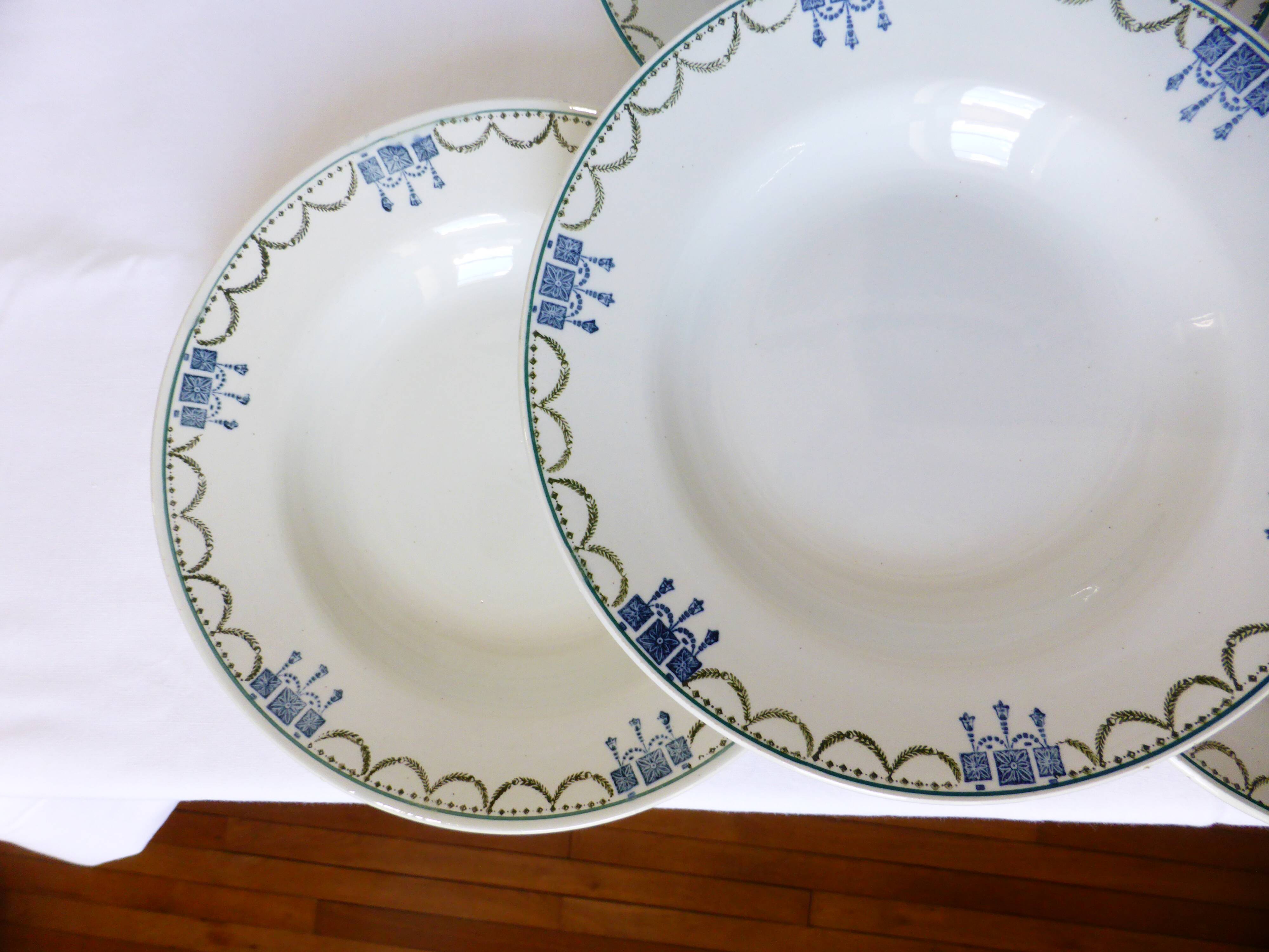 4 vintage deep plates from St Amand 220631