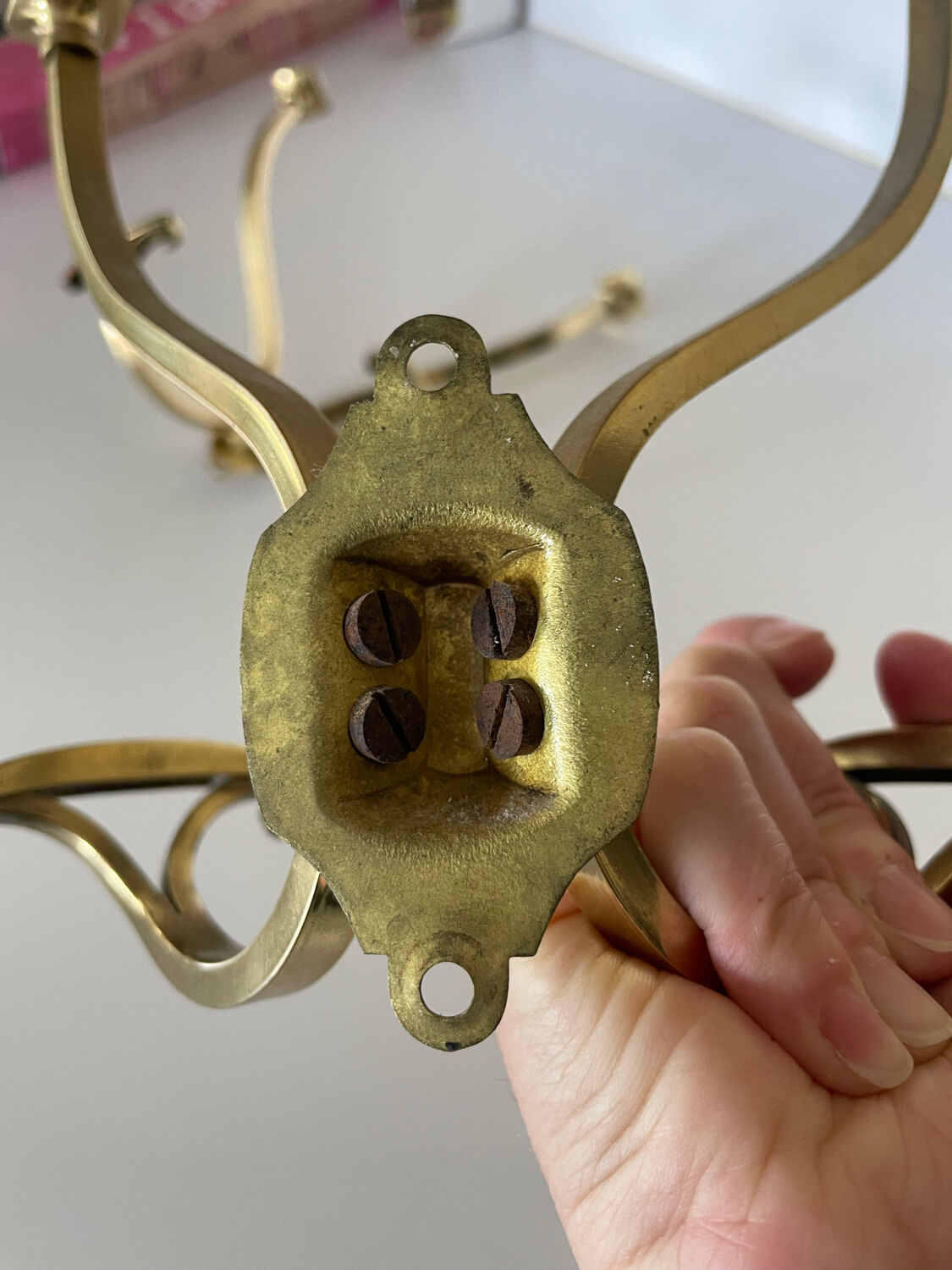 2 coat hooks with 4 branches in gilded brass