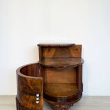 Table de chevet unique en noyer de style Art déco italien, années 1930.