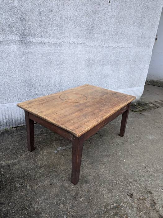 Low farmhouse table