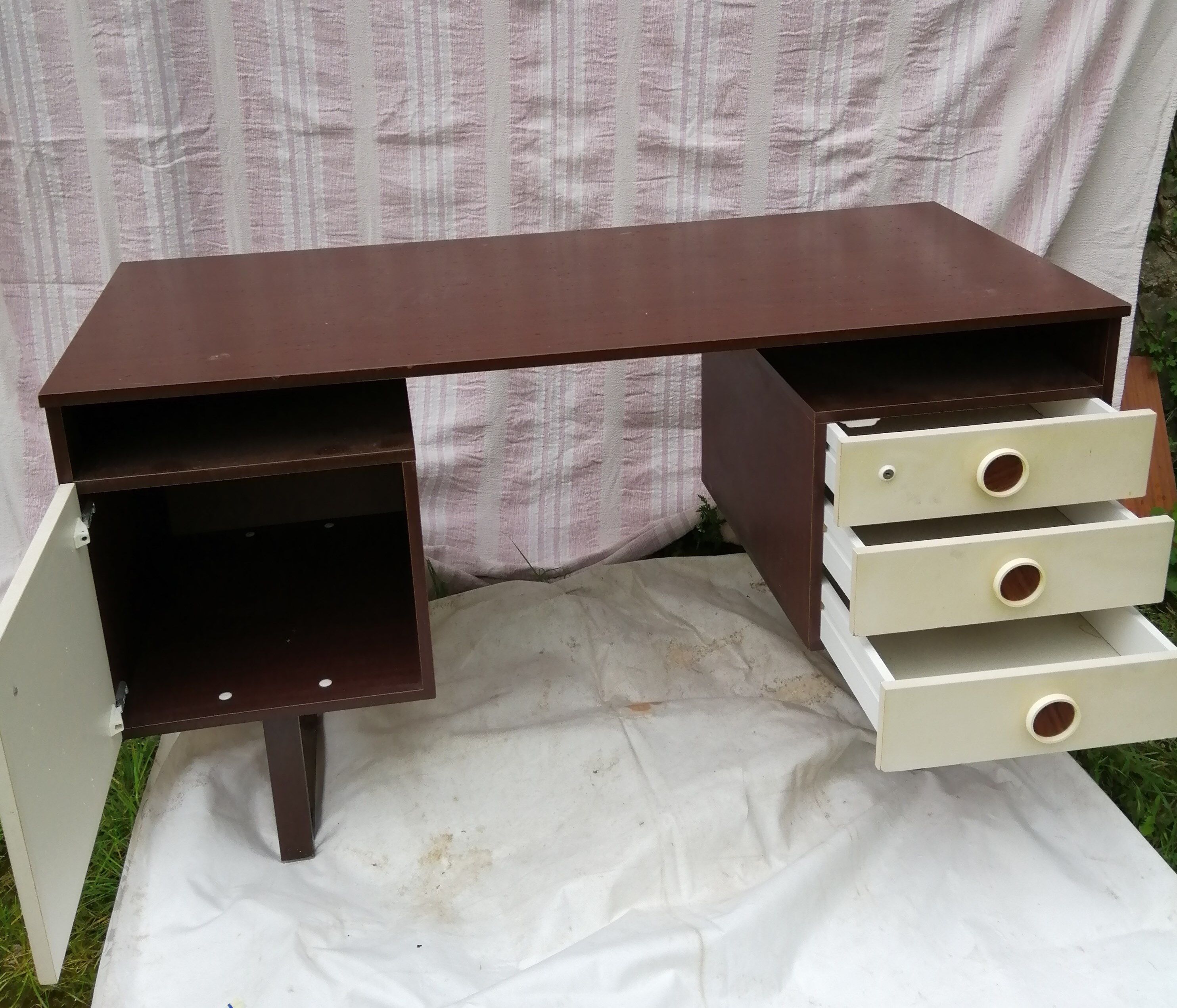 Vintage desk 70s