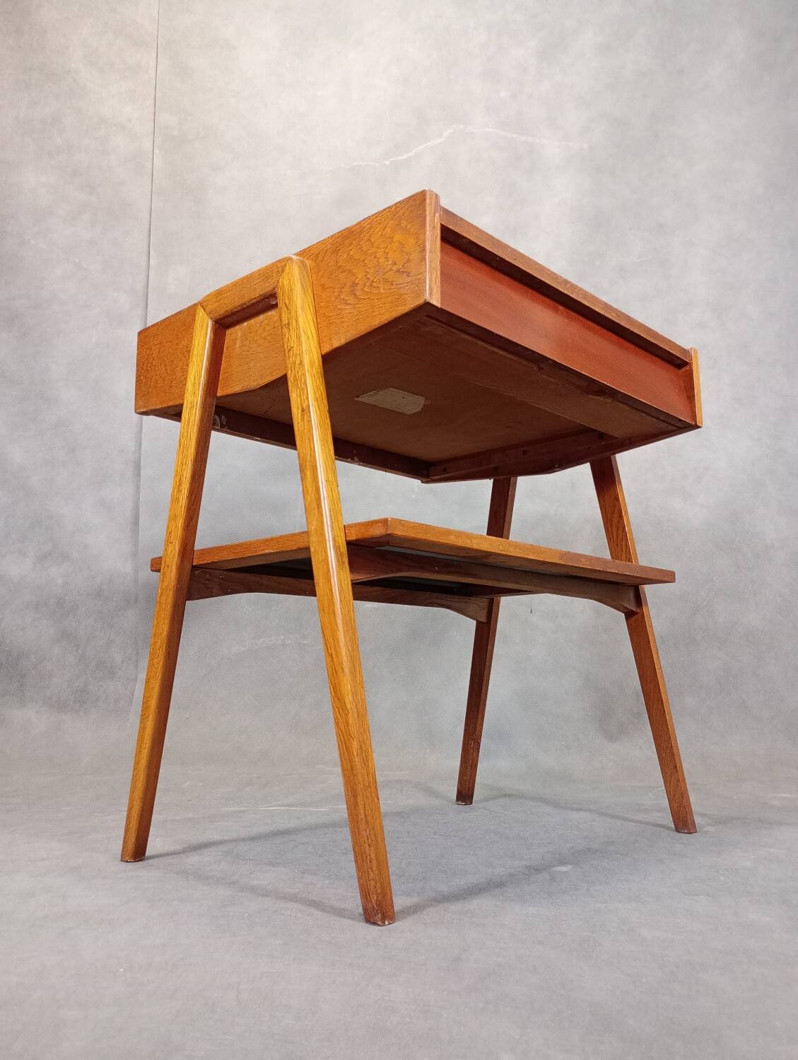 Table TV en chêne Jiràk par Drevotex, Vintage Tchèque 1960s