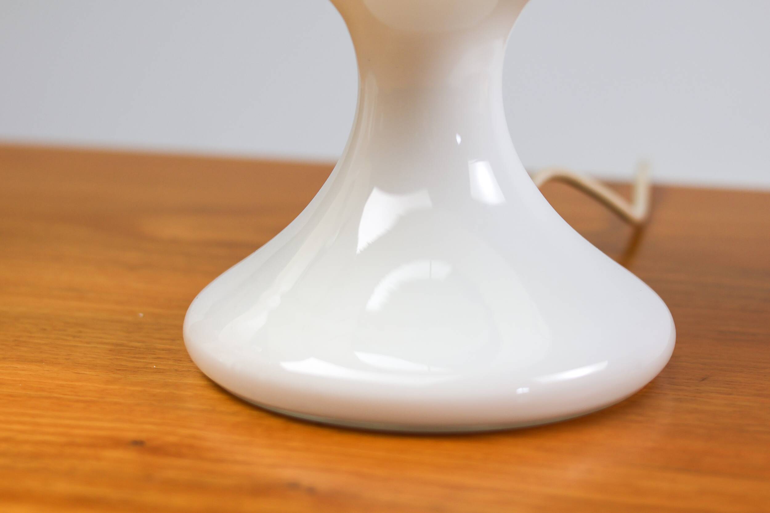 Pair of white ml1 table lamps by ingo maurer for m-design