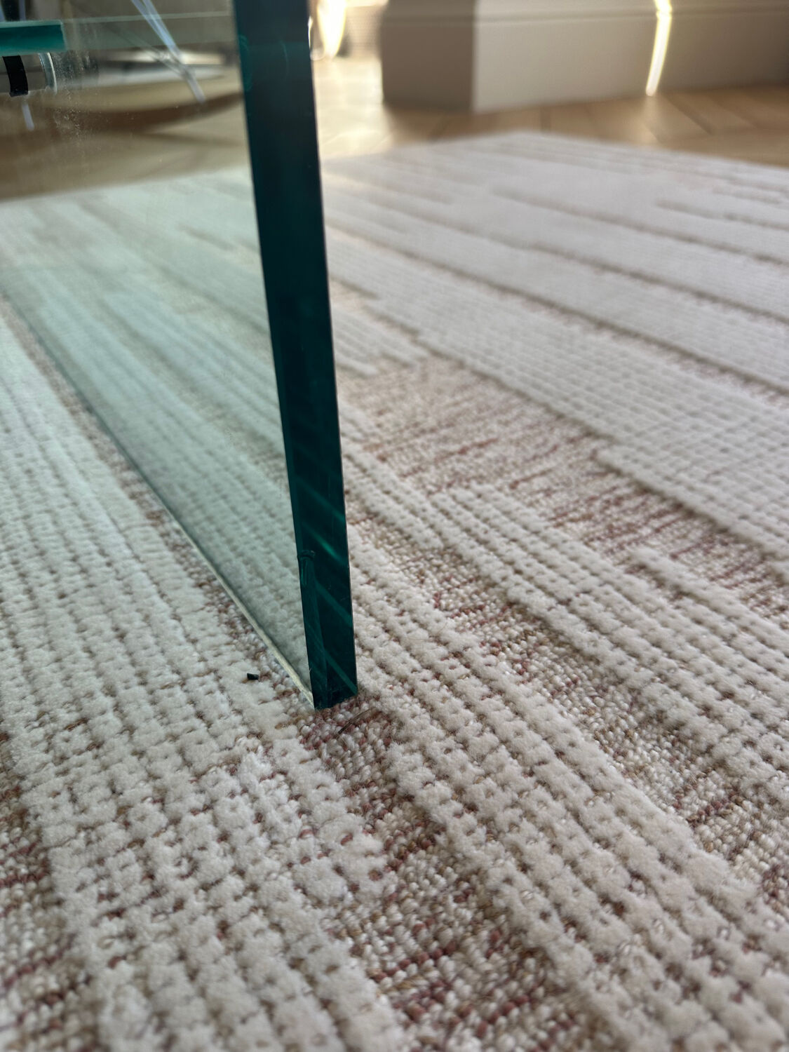 Artelano glass coffee table