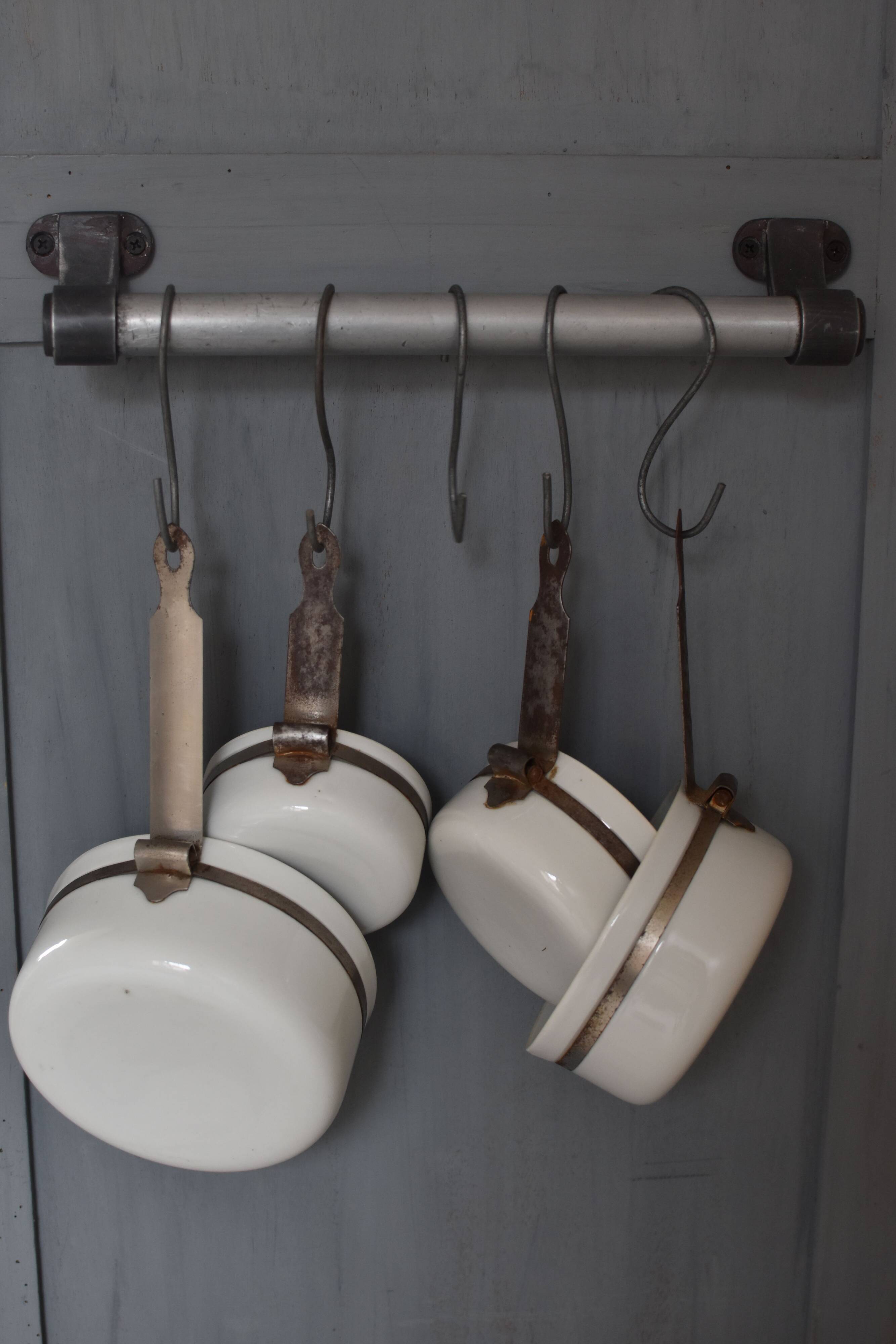 Series of 4 casseroles