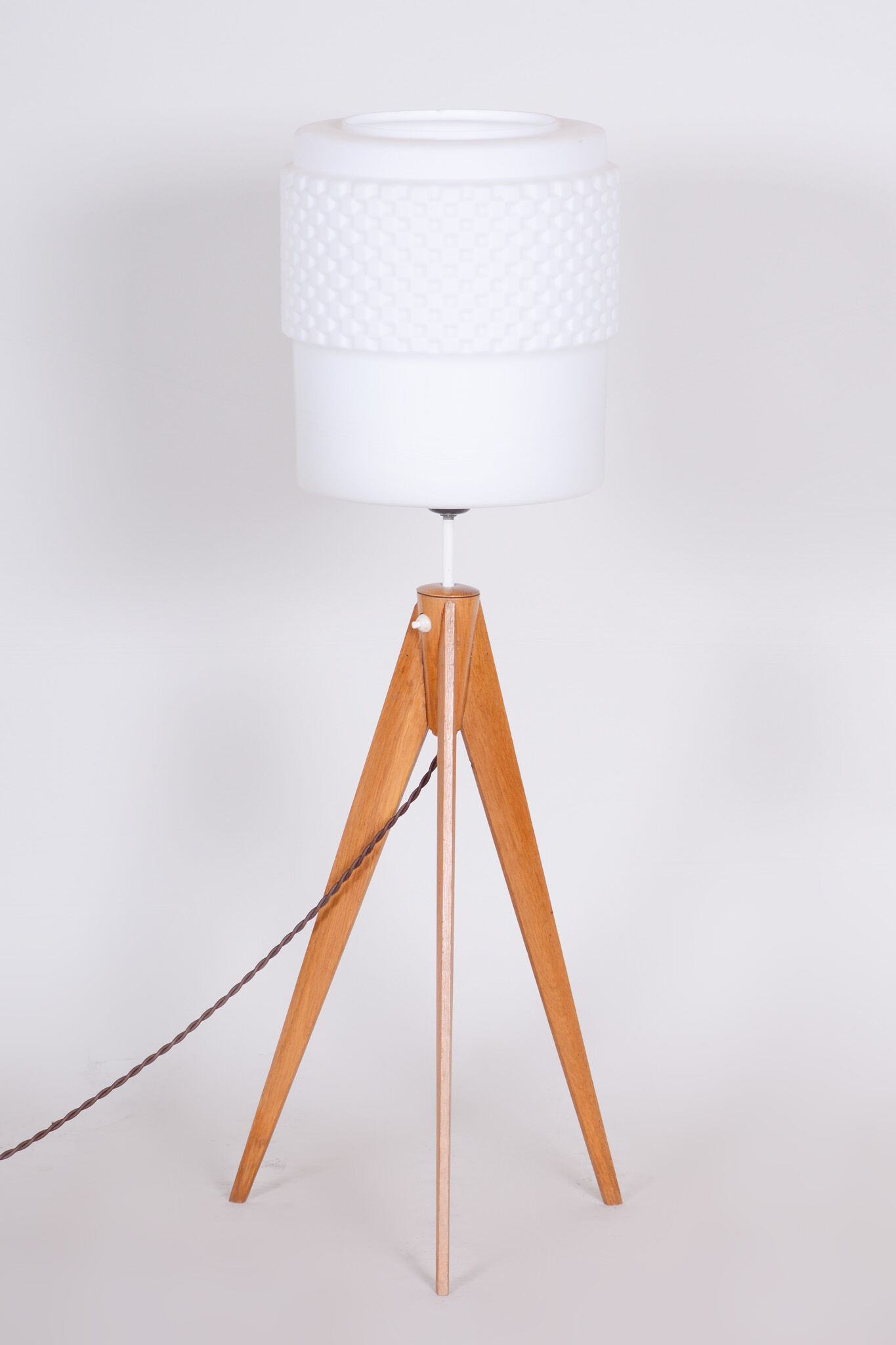 Lampadaire du milieu du siècle - Fabriqué dans les années 1950 en Tchéquie