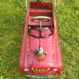 Pedal car