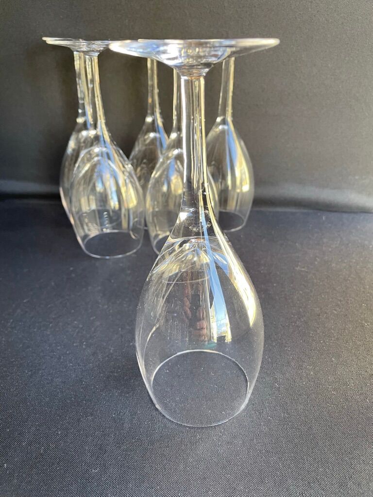 Red wine glasses