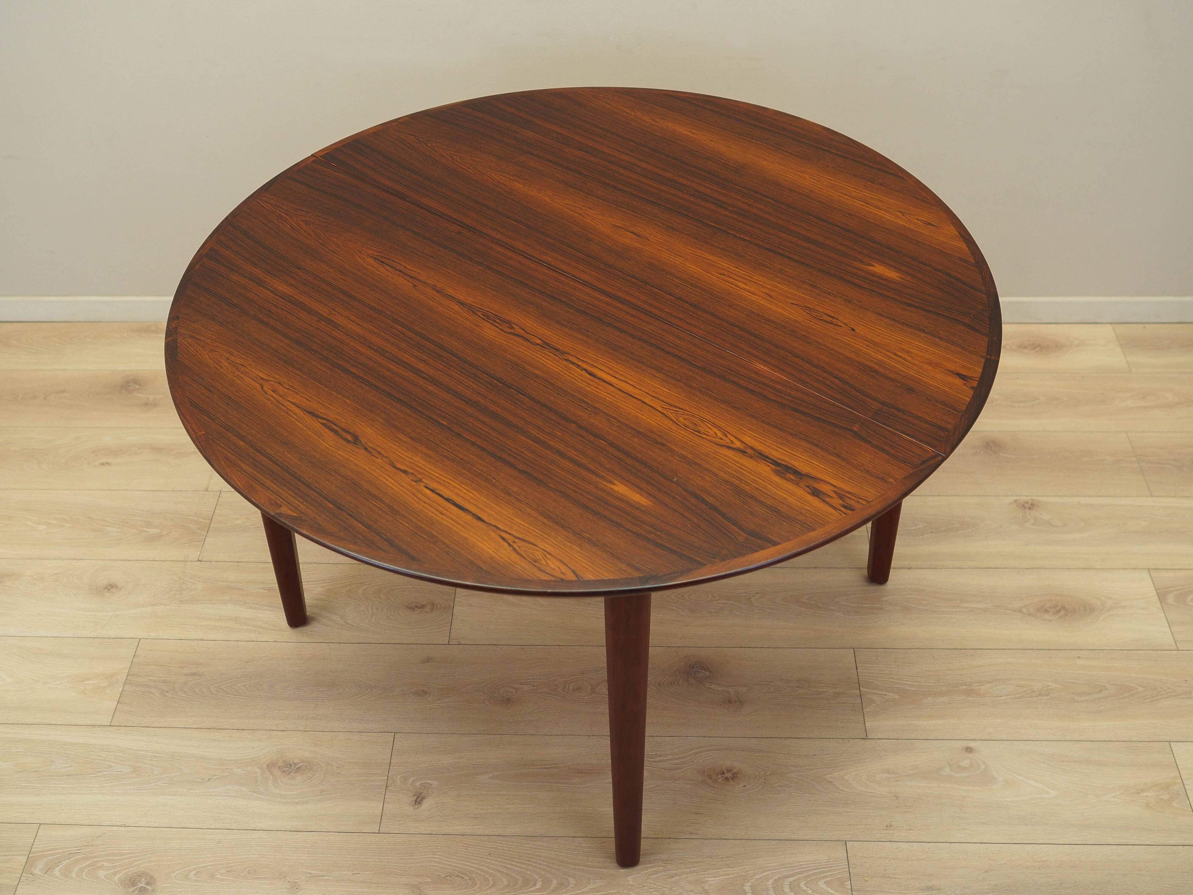 Round rosewood table, Danish design, 1960s, manufacturer: Gudme Møbelfabrik